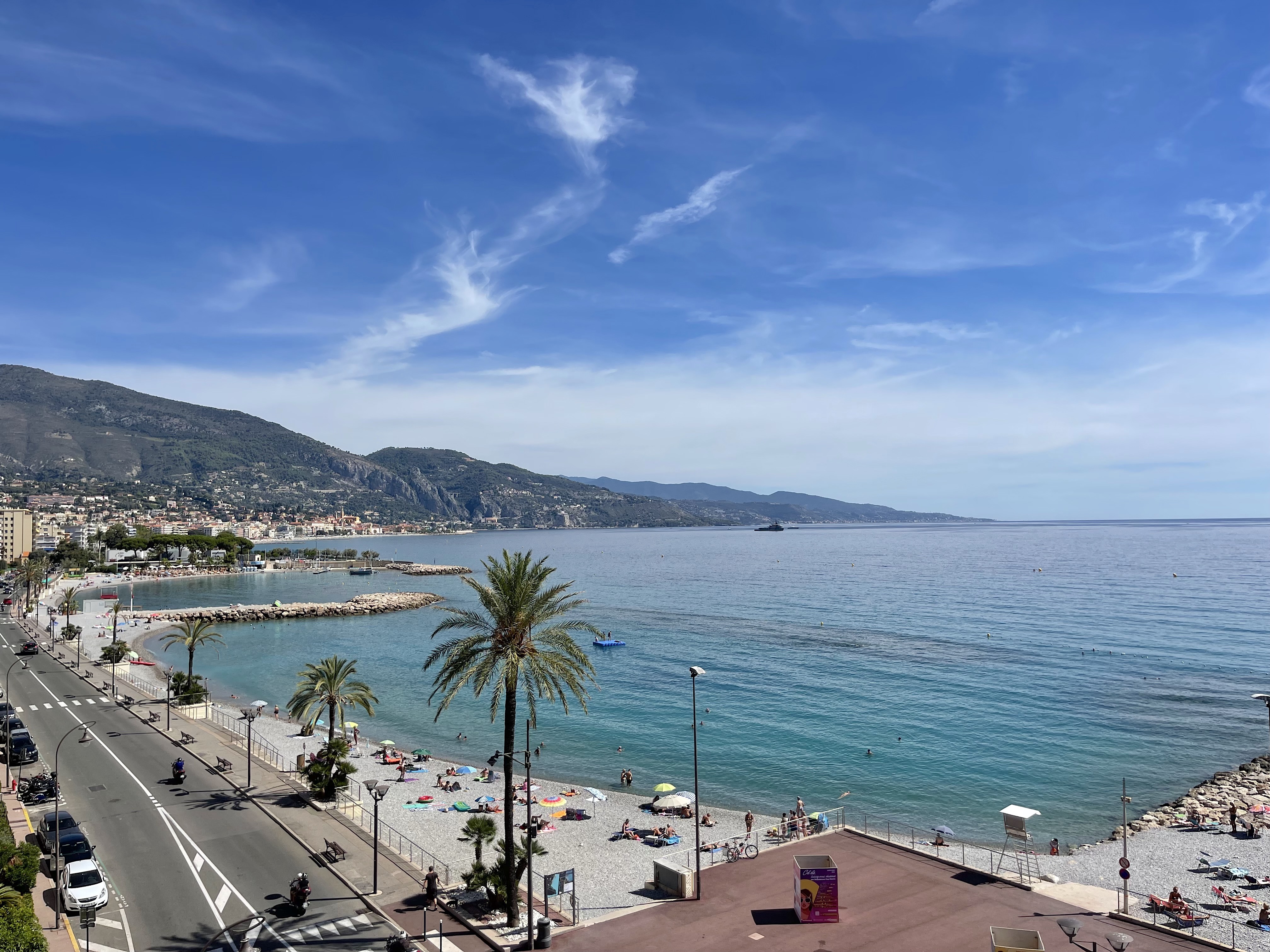 Apartment with panoramic views and ideal location