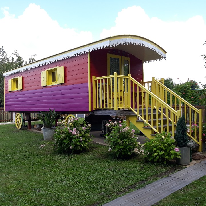 UNUSUAL ACCOMMODATION: 2 PERSON TRAILER
