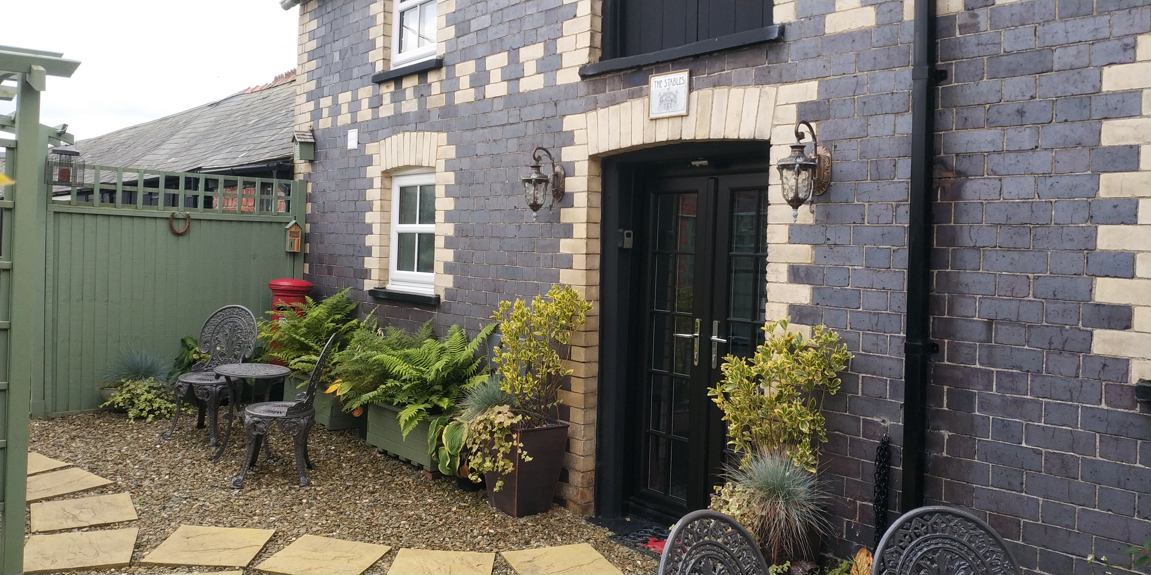 A quiet comfortable stay in the heart of Wales