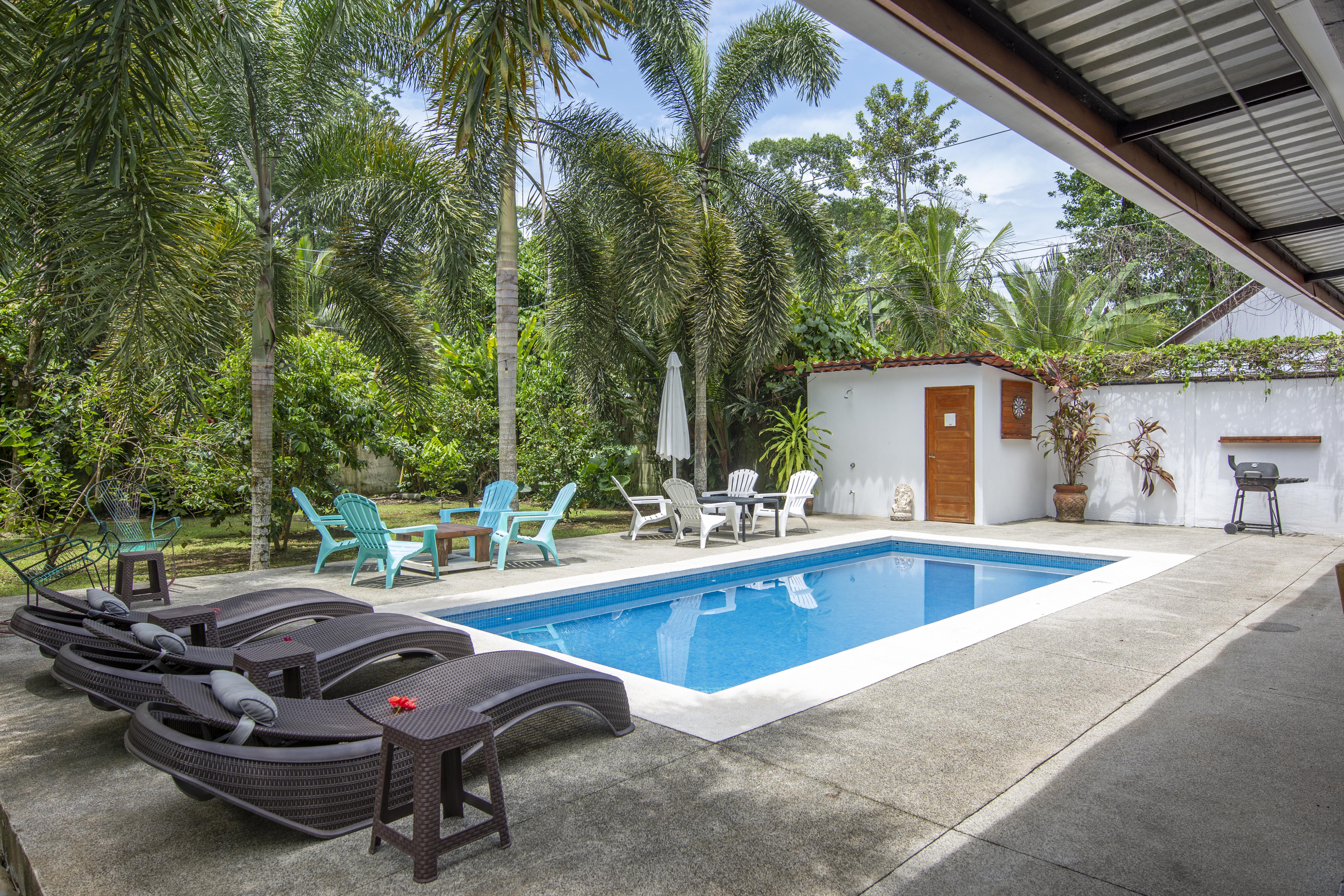 Private space with pool. Ideal for groups/families