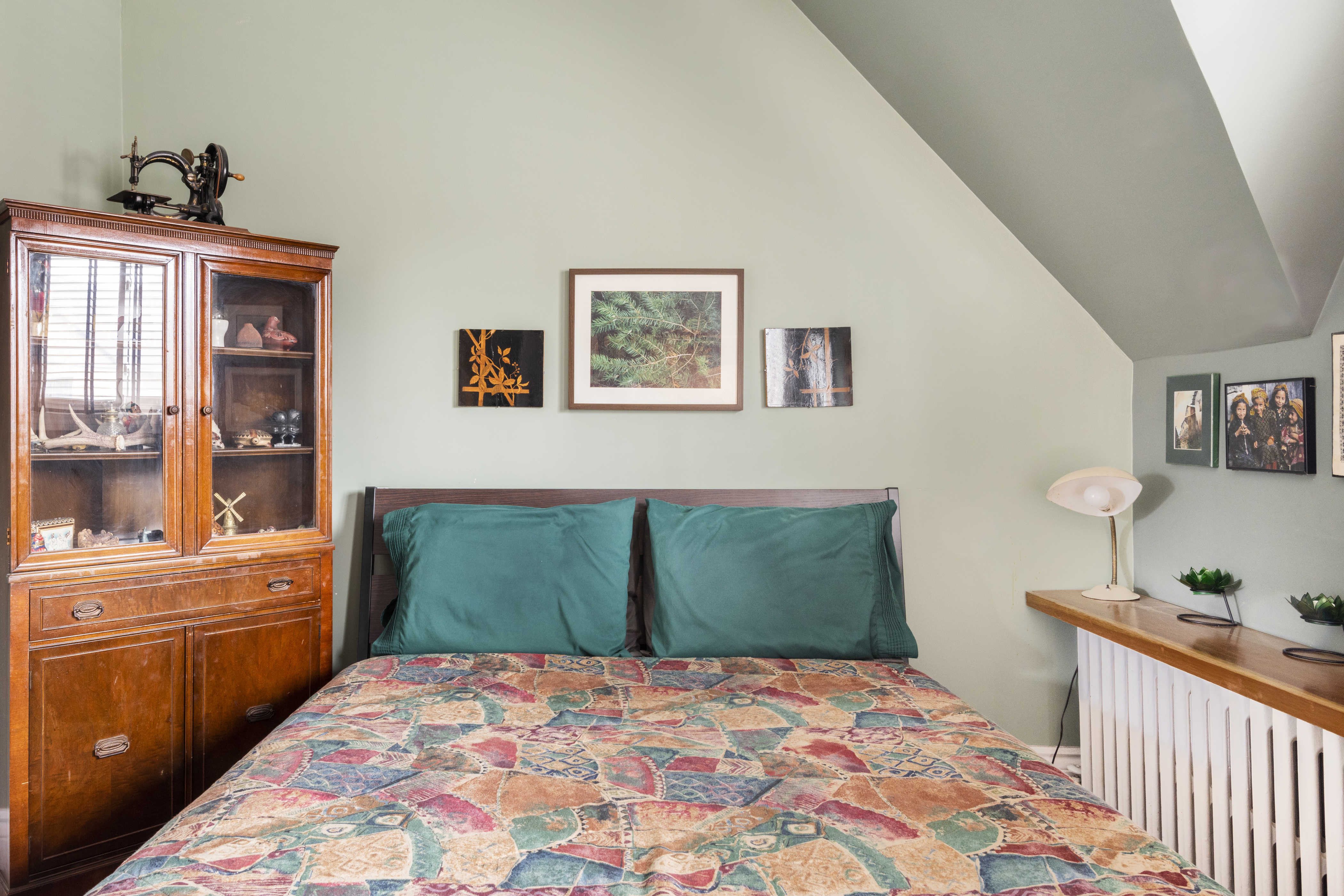 The GREEN Room in the trendy Ossington-Bloor area