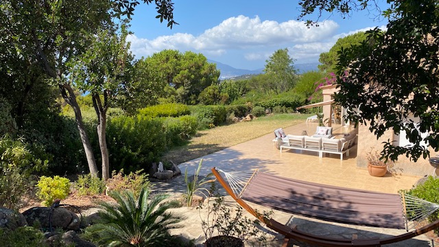 Large villa 180 m2 view Quiet sea garden Agosta