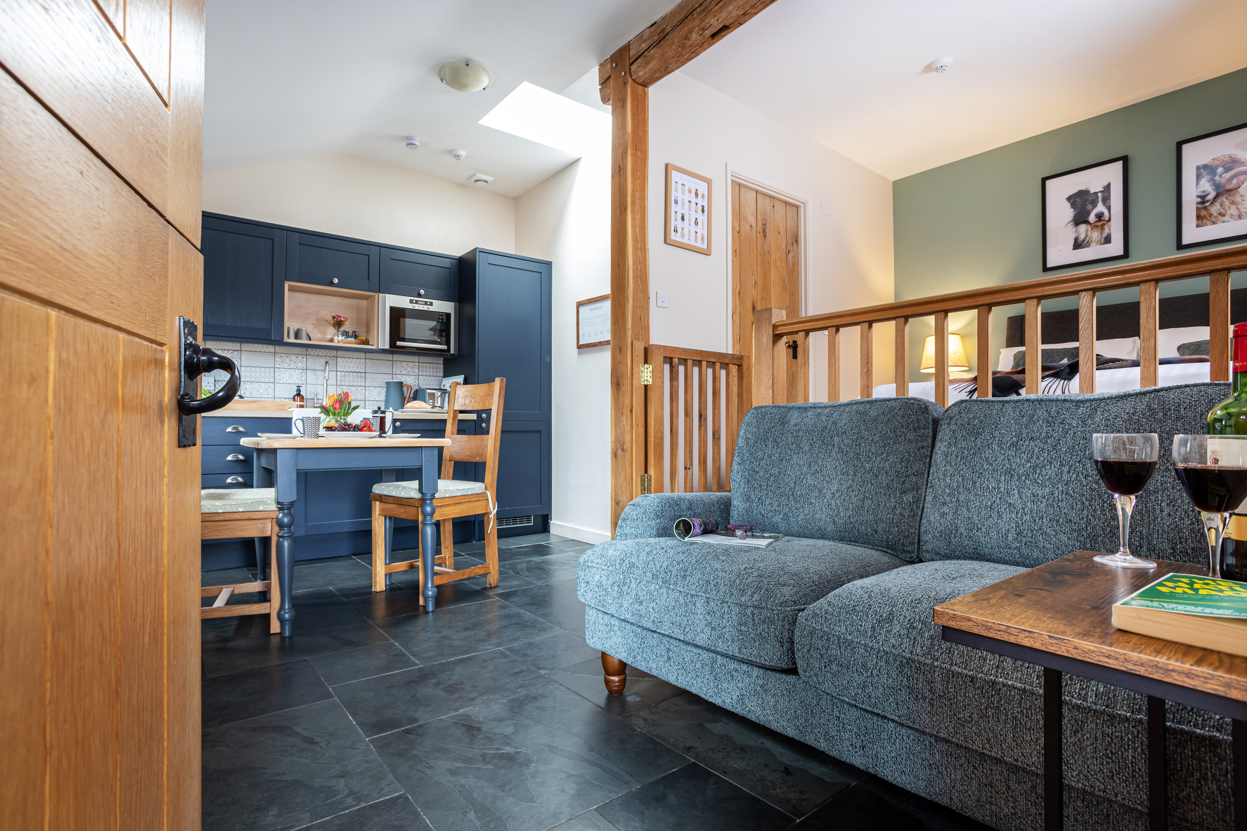 Whiteside - Stay in the heart of the Lakes