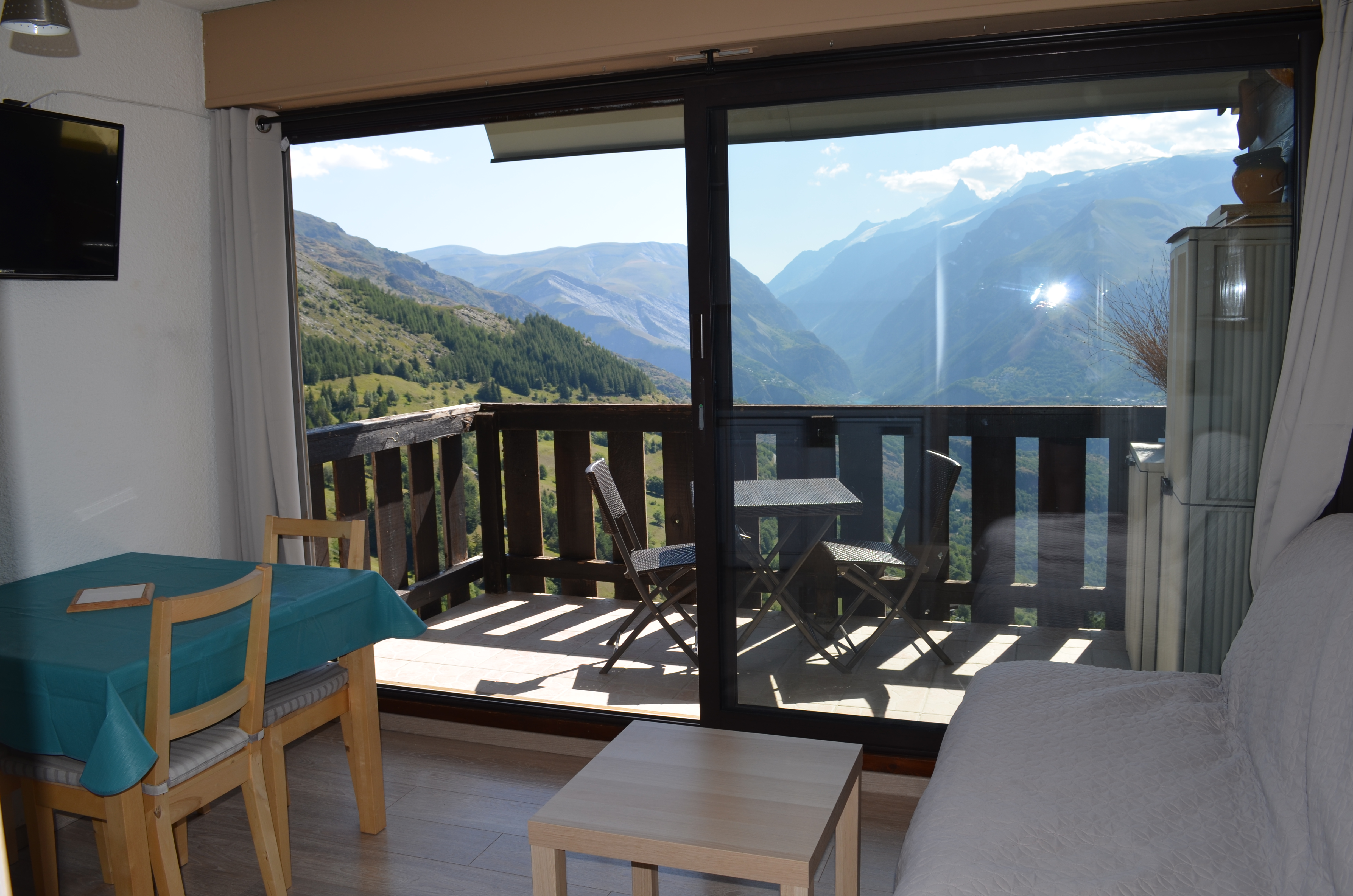 Auris/Alpe d 'Huez, pretty 2 rooms, foot of the slopes