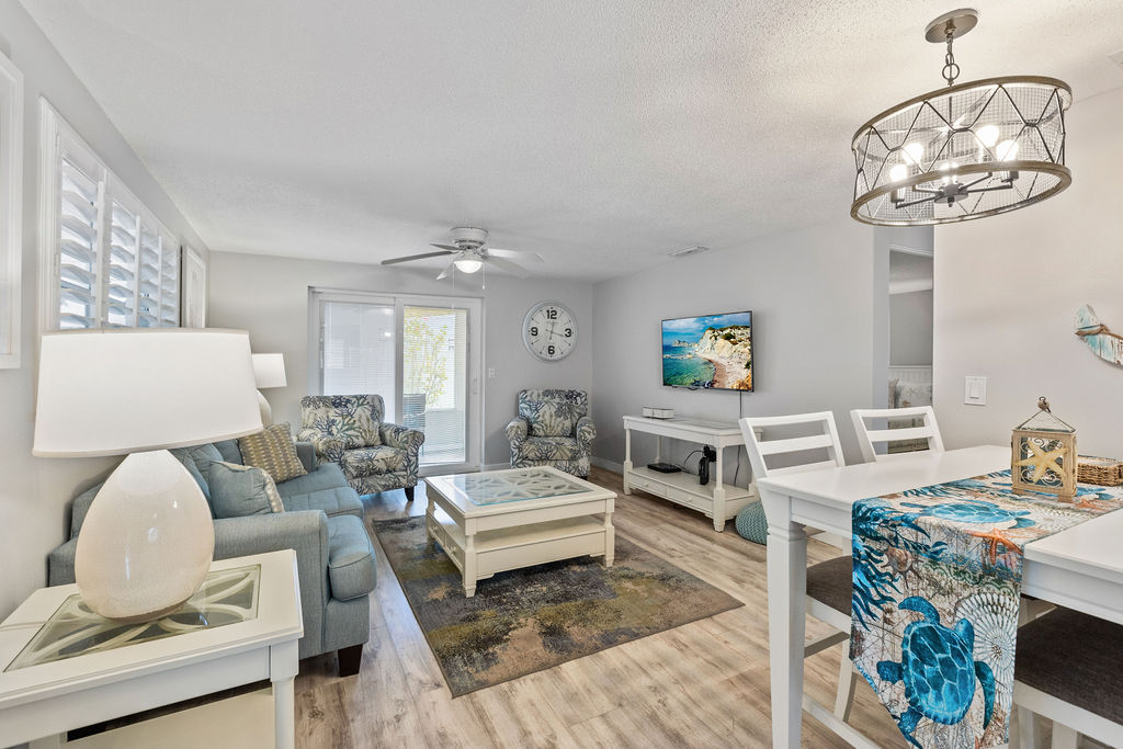 FUNtastic beach getaway!  Beach Life! DomBrisa 4/4
