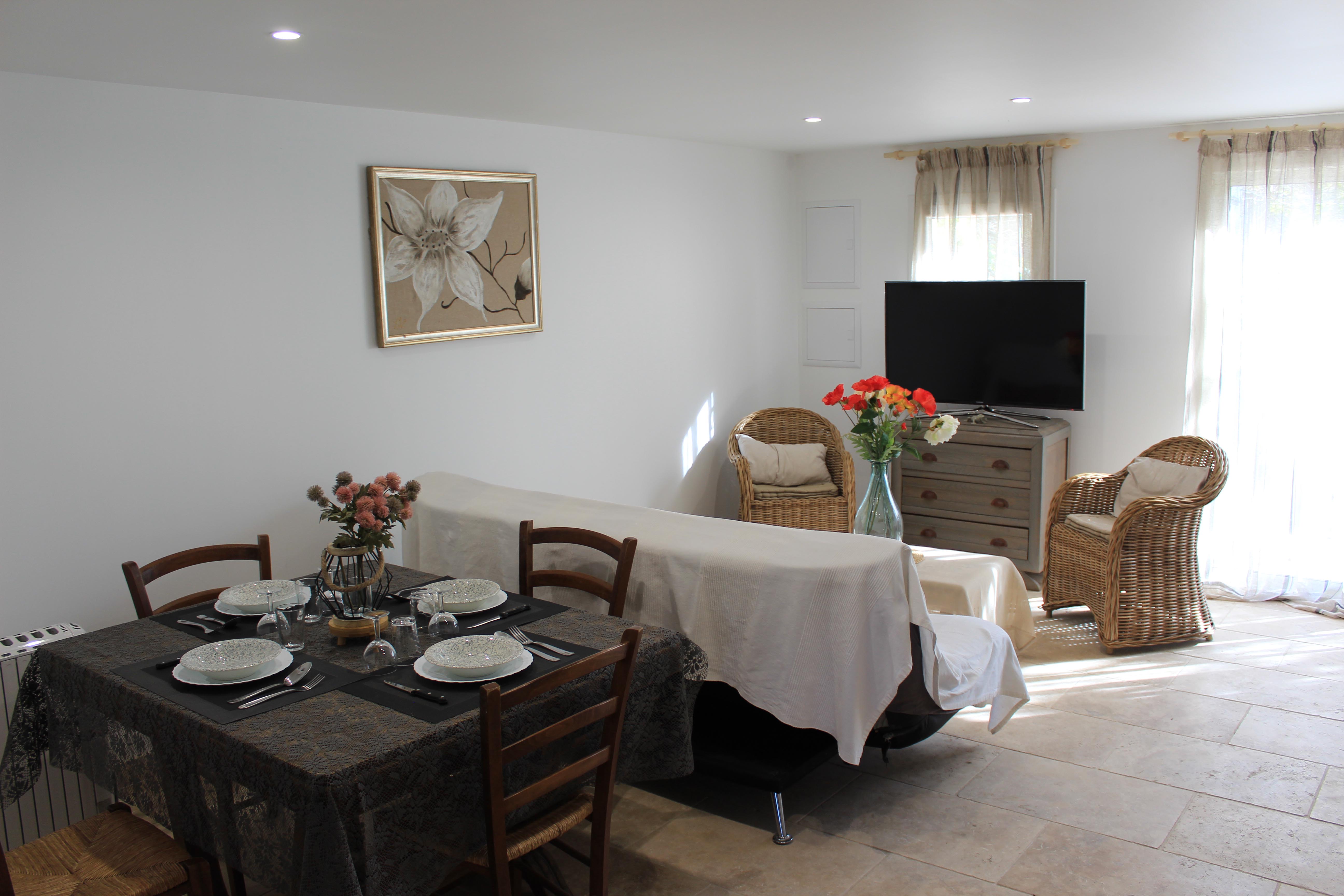 Gites le Pimayon T3-1123 2 Bedrooms with Pool