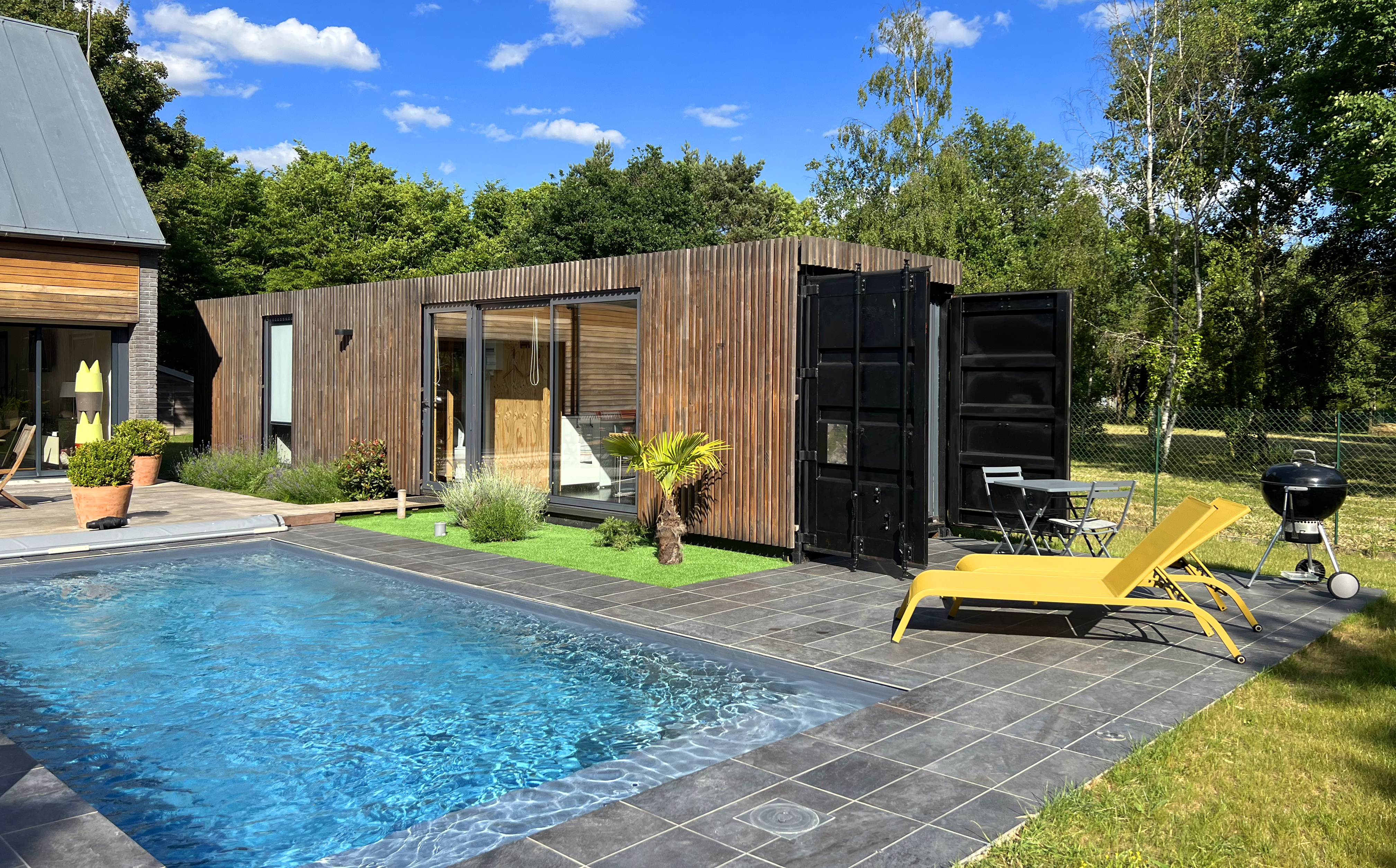 Guest House Container