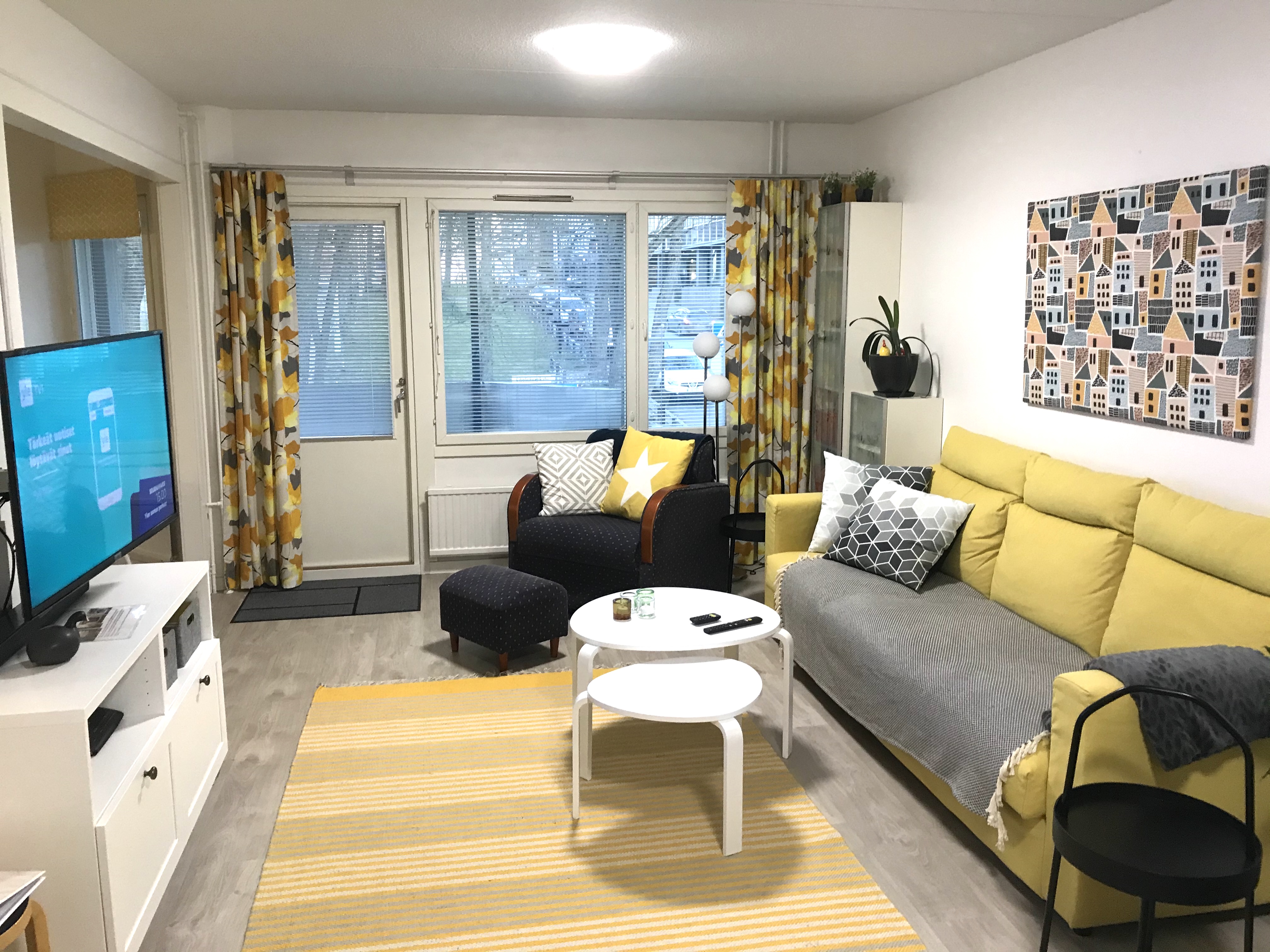 Kaunis kaksio keskustassa/Nice city apartment