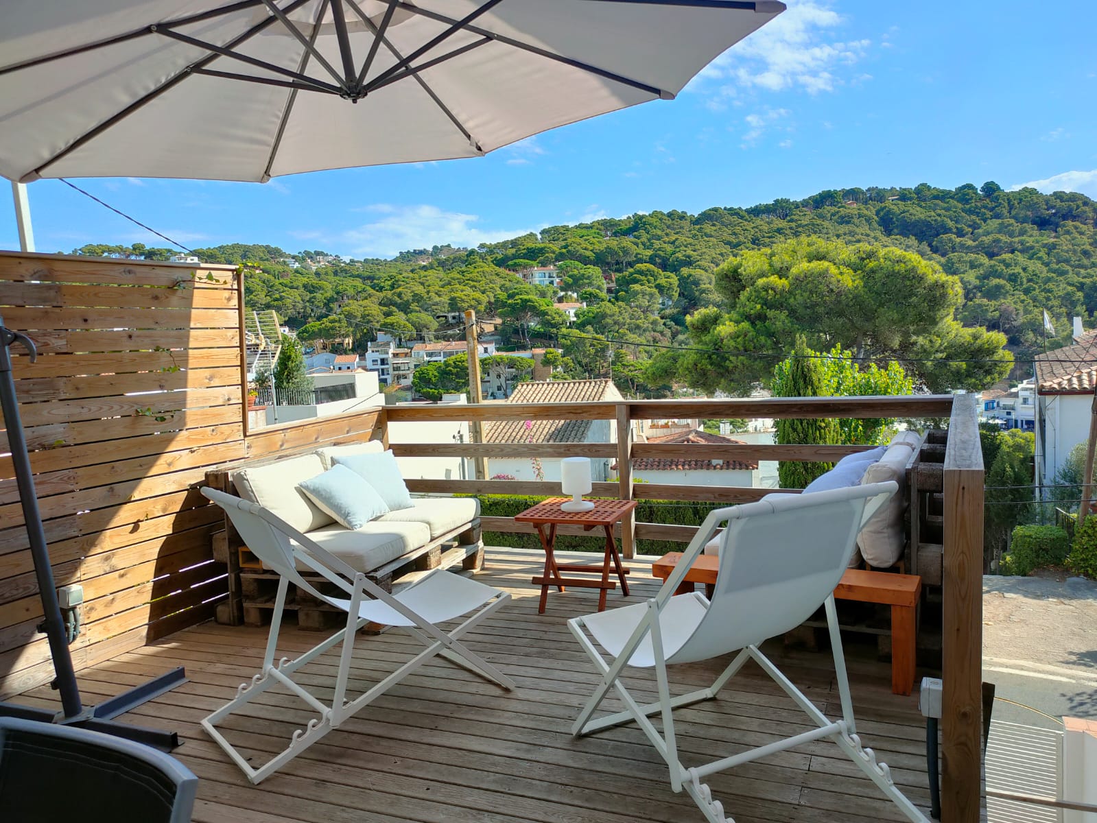 Cozy house 100 meters from the beach