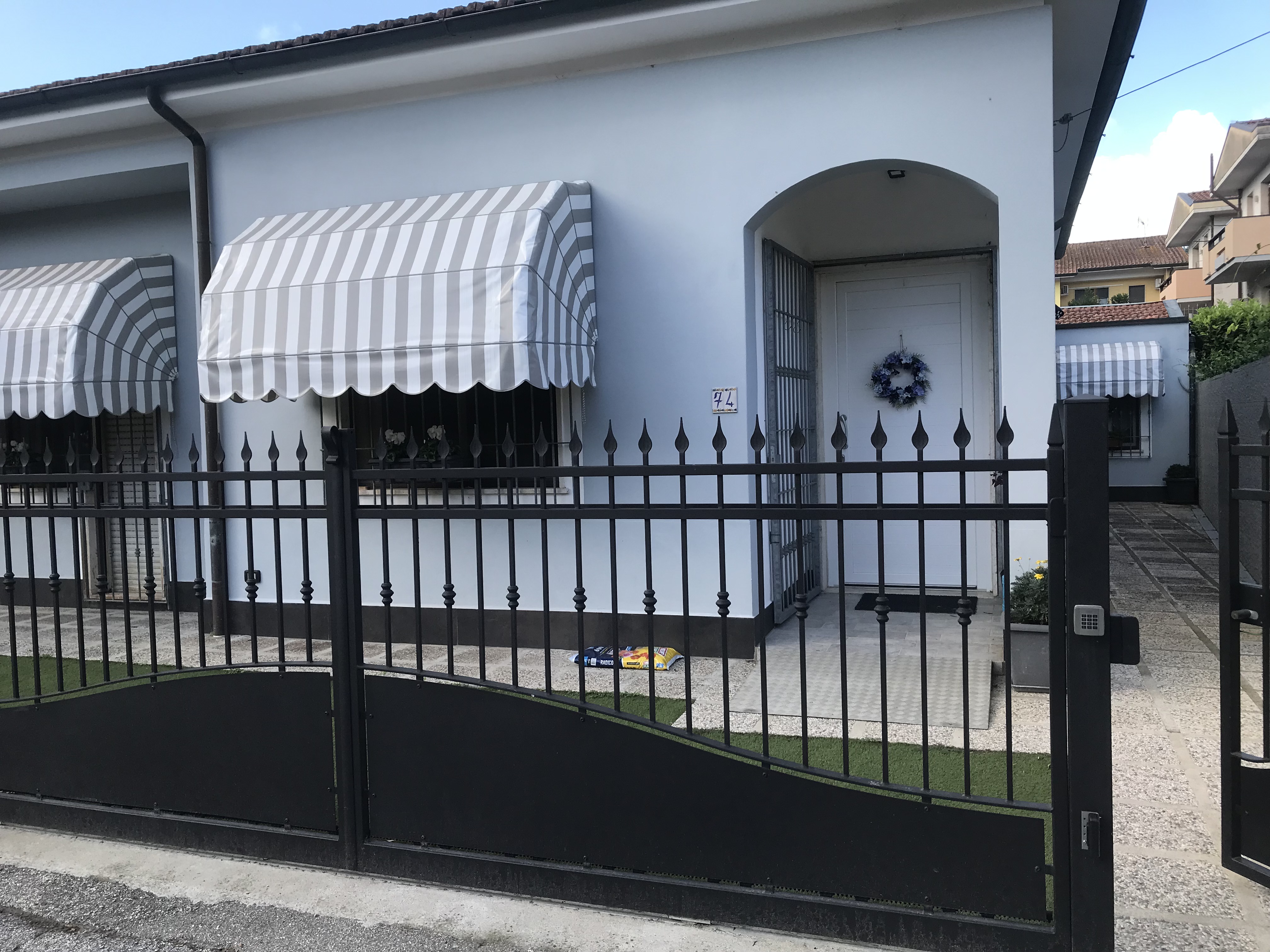 Casina Tosca independent mini suite for couples