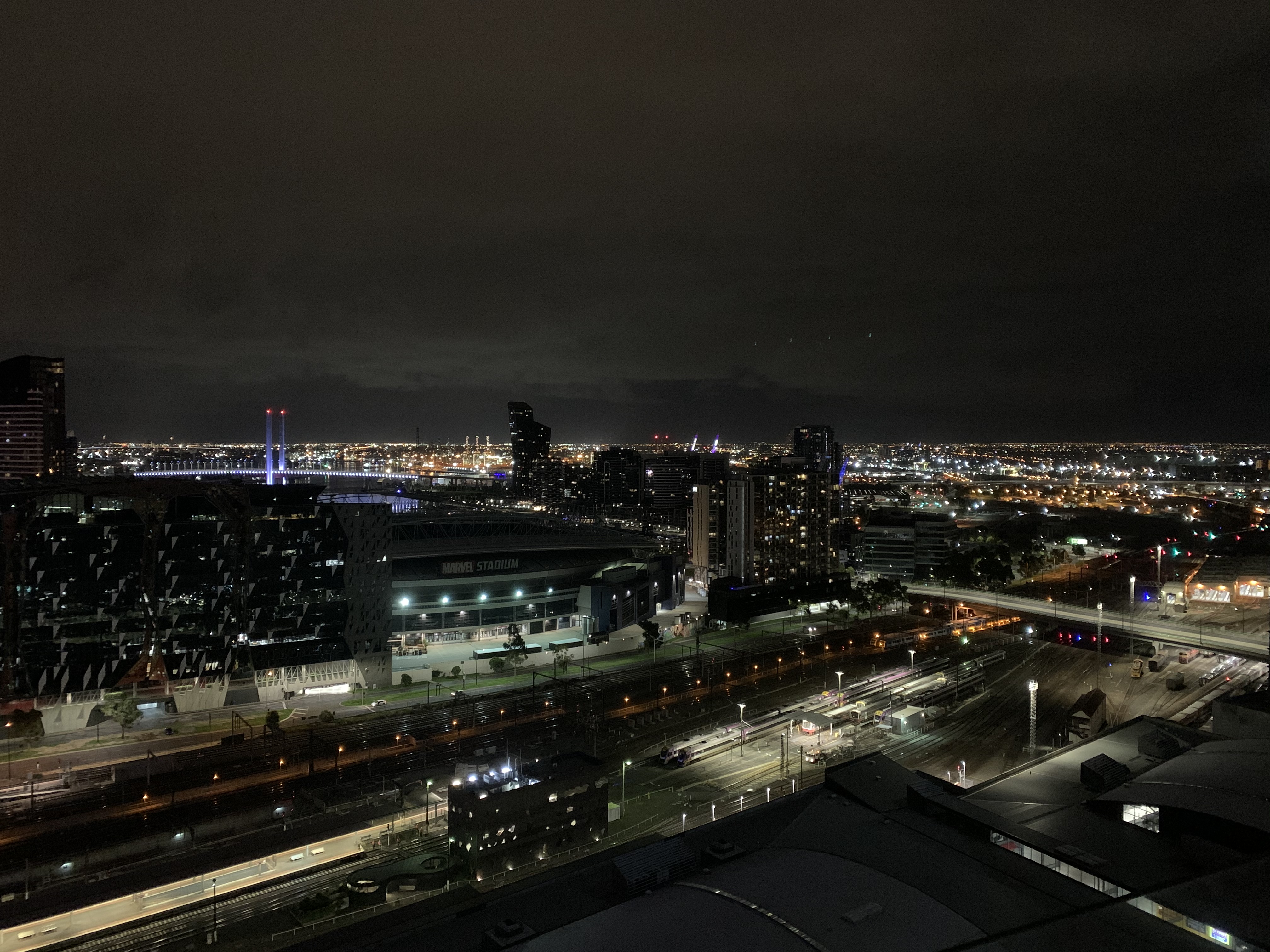 Amazing view/1 Min Walk Station/Balcony/freepark