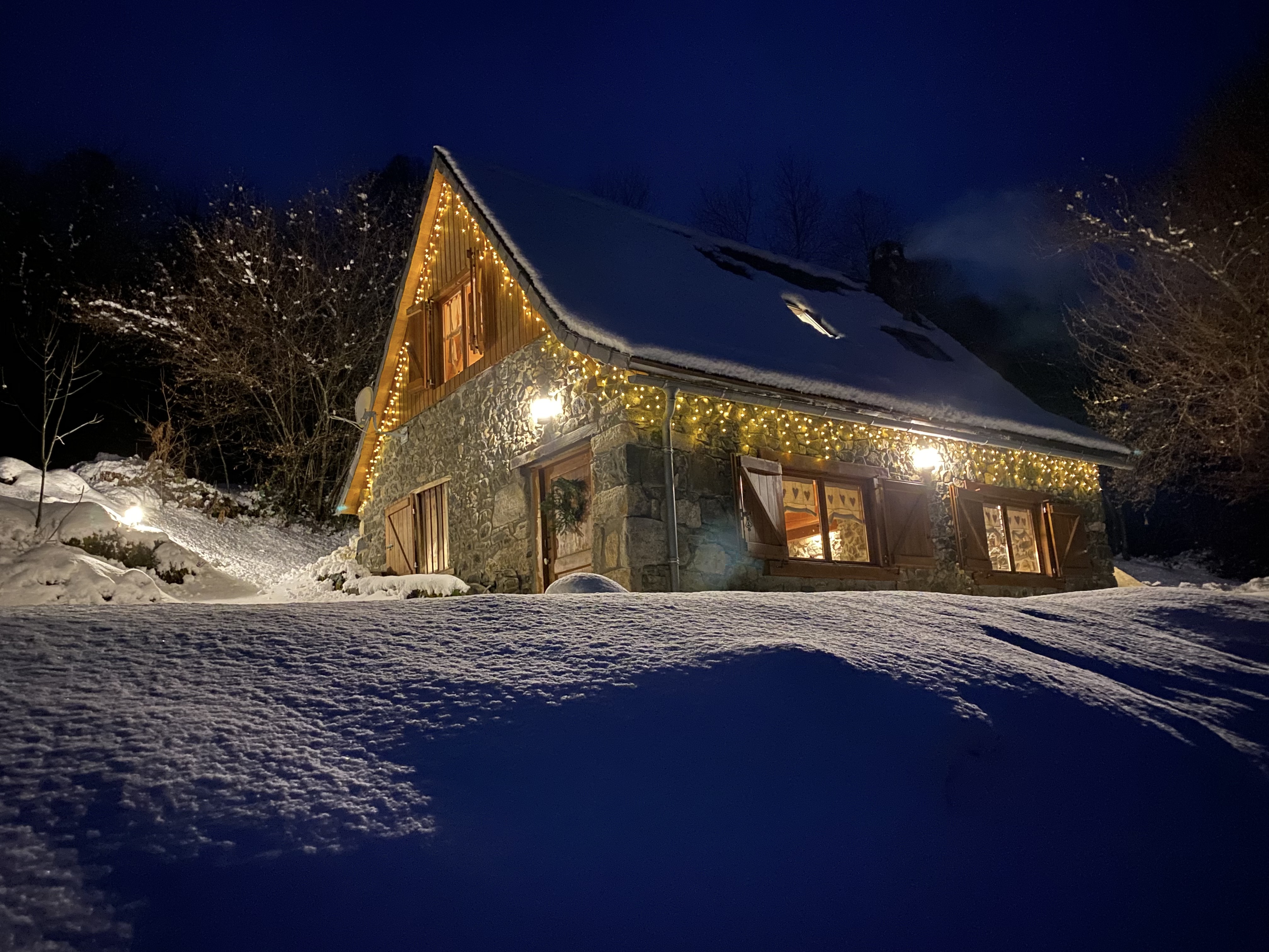 Gite De Montagne En Plein Cœur Des Pyrenees Chalets A Louer A Portet D Aspet Midi Pyrenees France