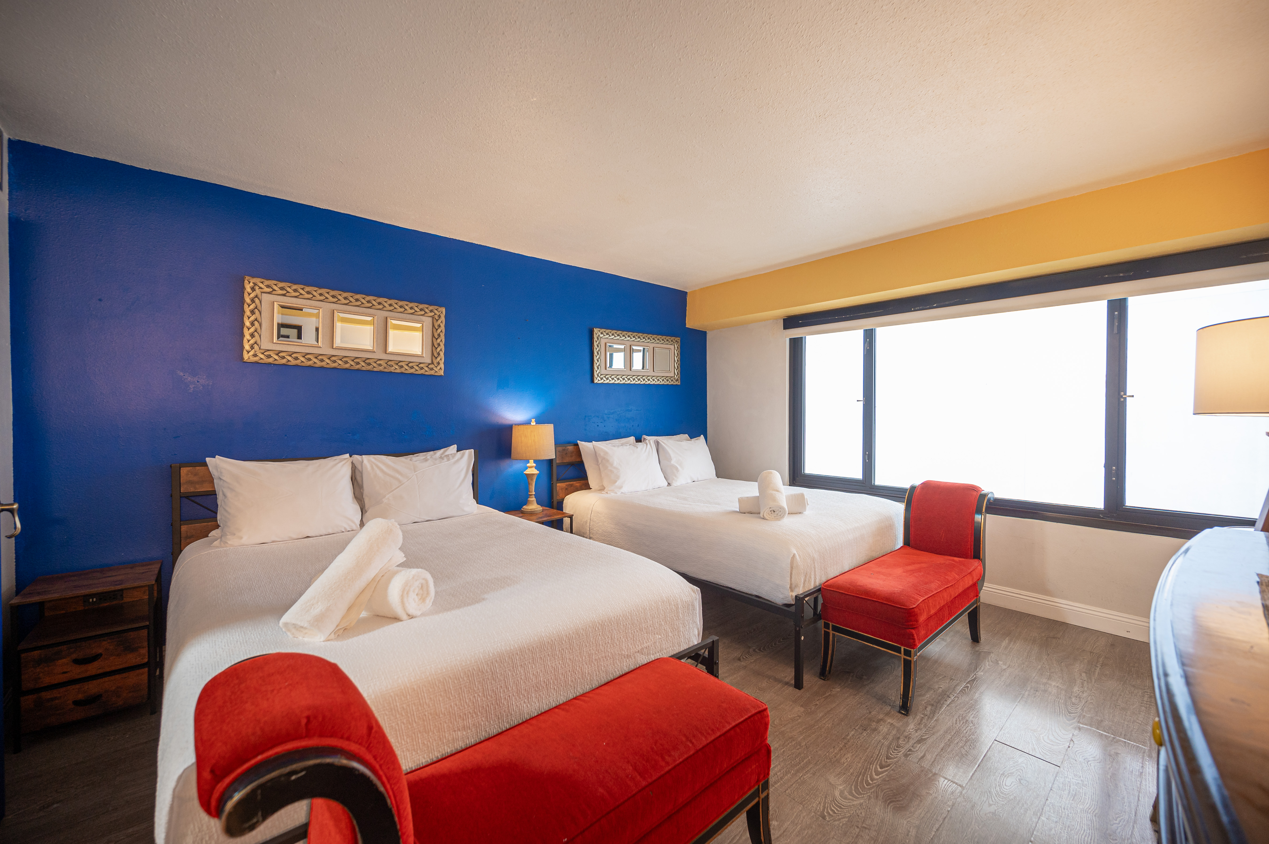 Stay Together on The Strip - 1 Bedroom Suite in Unincorporated Areas, Clark County Nv