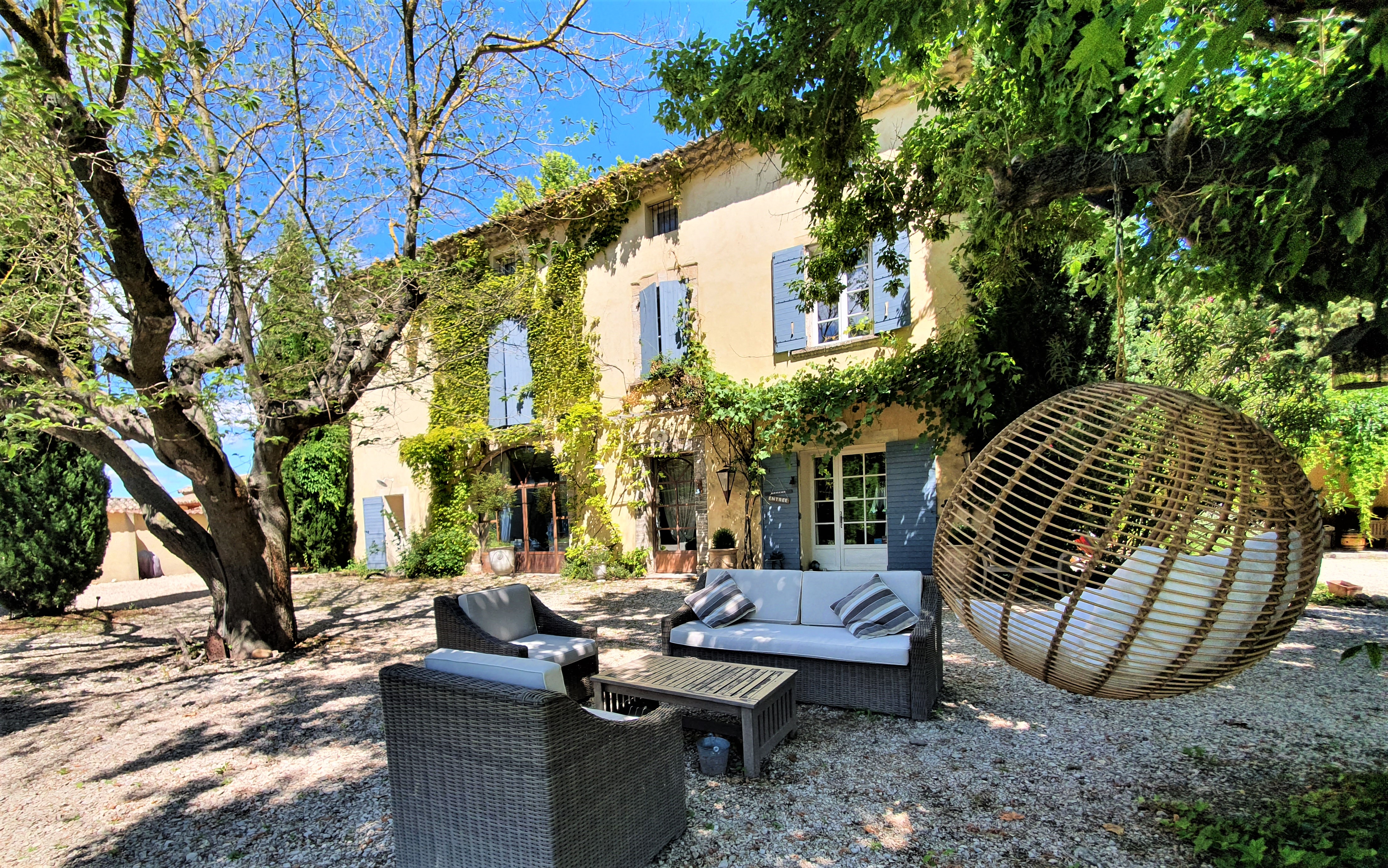 Suite in an XVIIIc Charming B&B - Côté Provence
