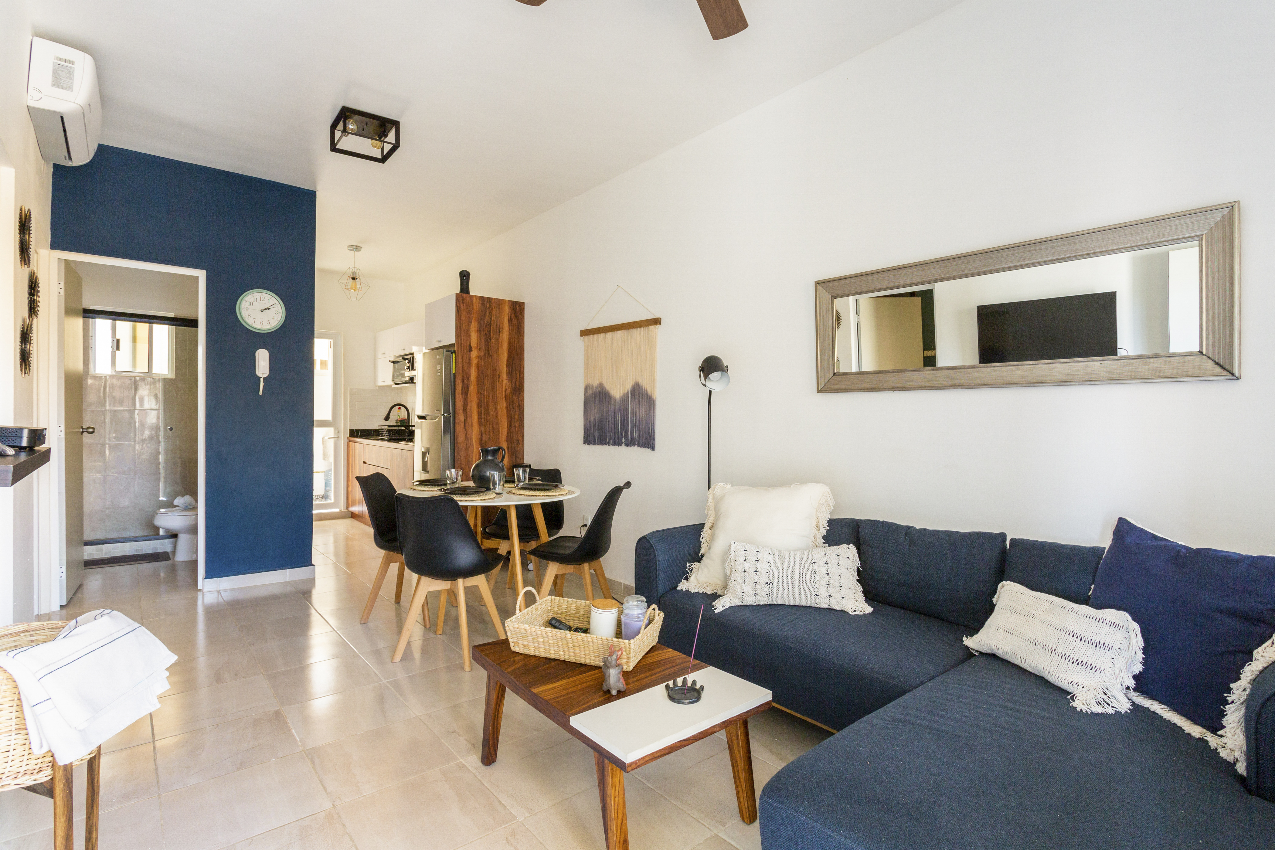 Cozy 2-bedroom apartment with amenities