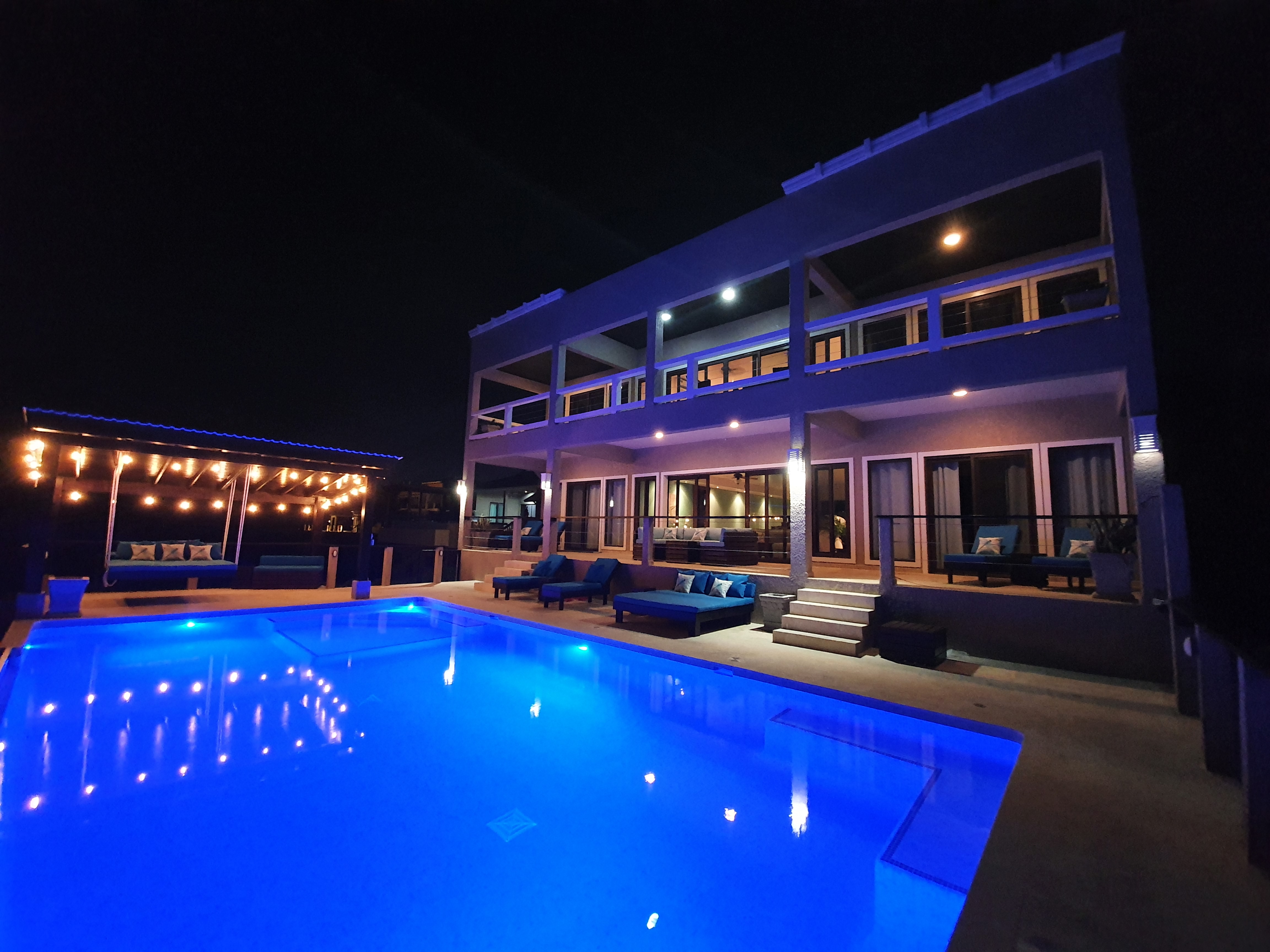 Fishers Landing Boutique Hotel / West Bay Suite