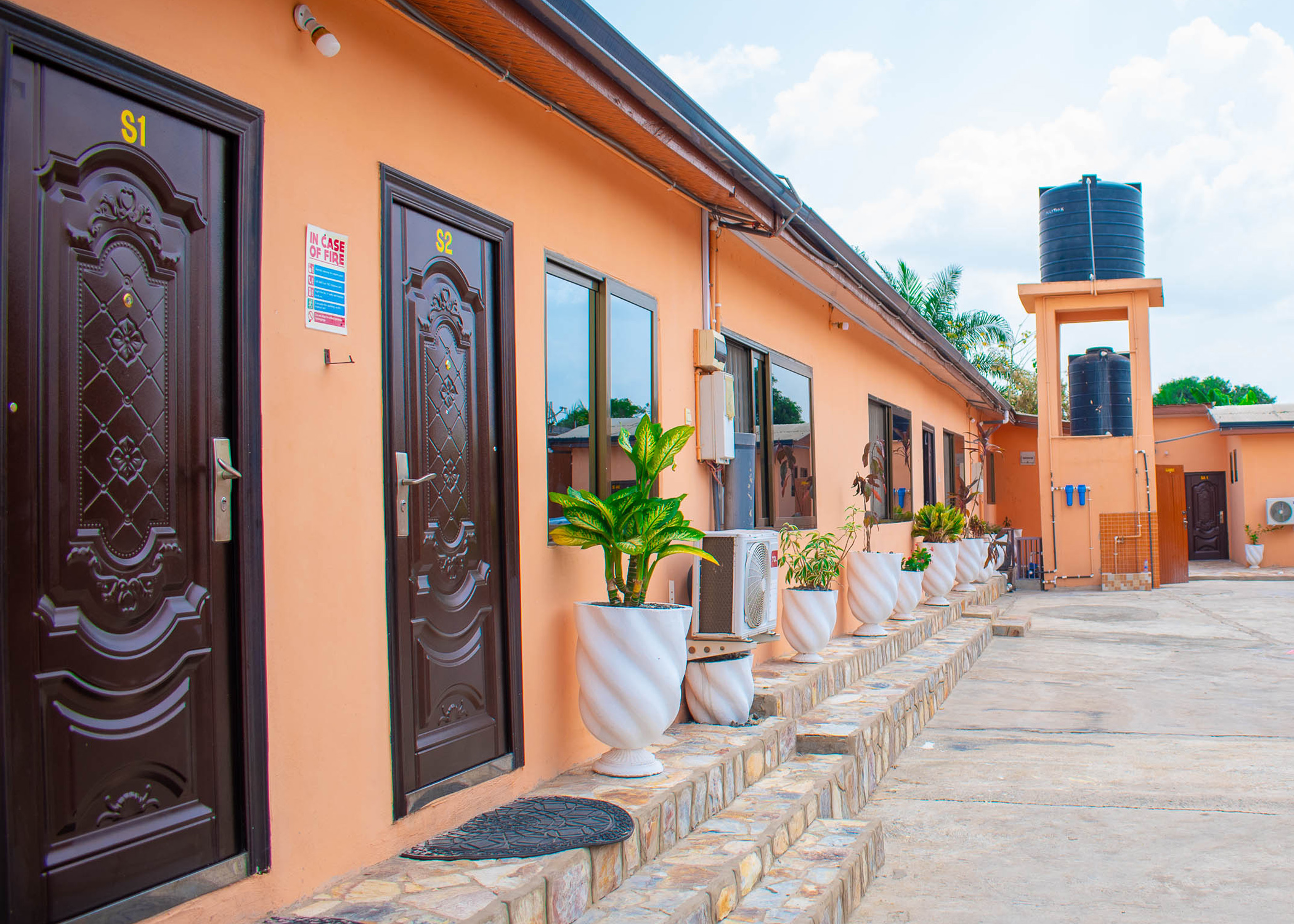 Bright Hotel & Suites (The Domicile) Hotels for Rent in Koforidua