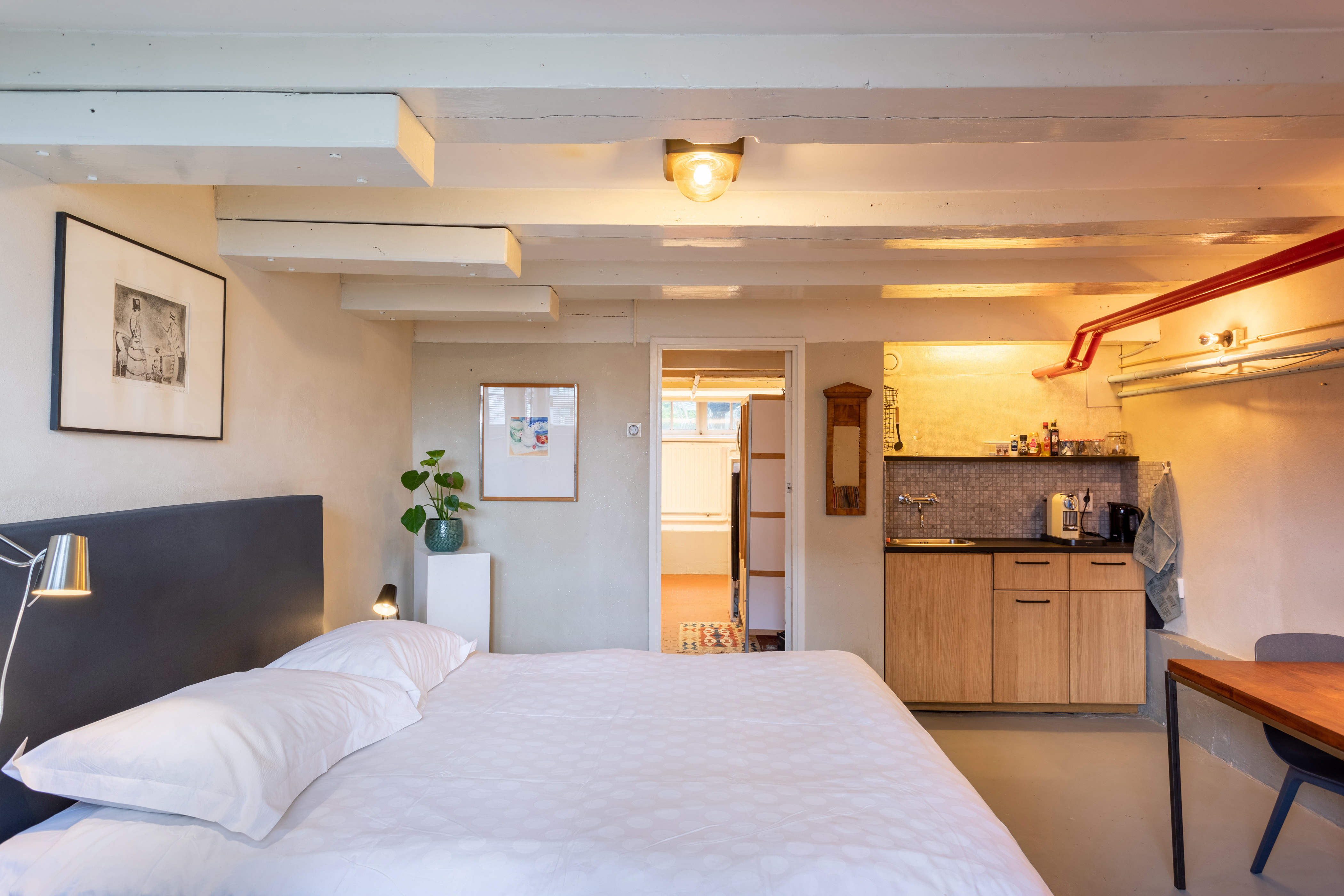 45m2 studio in historic citycenter (free bikes) — Amsterdam stay