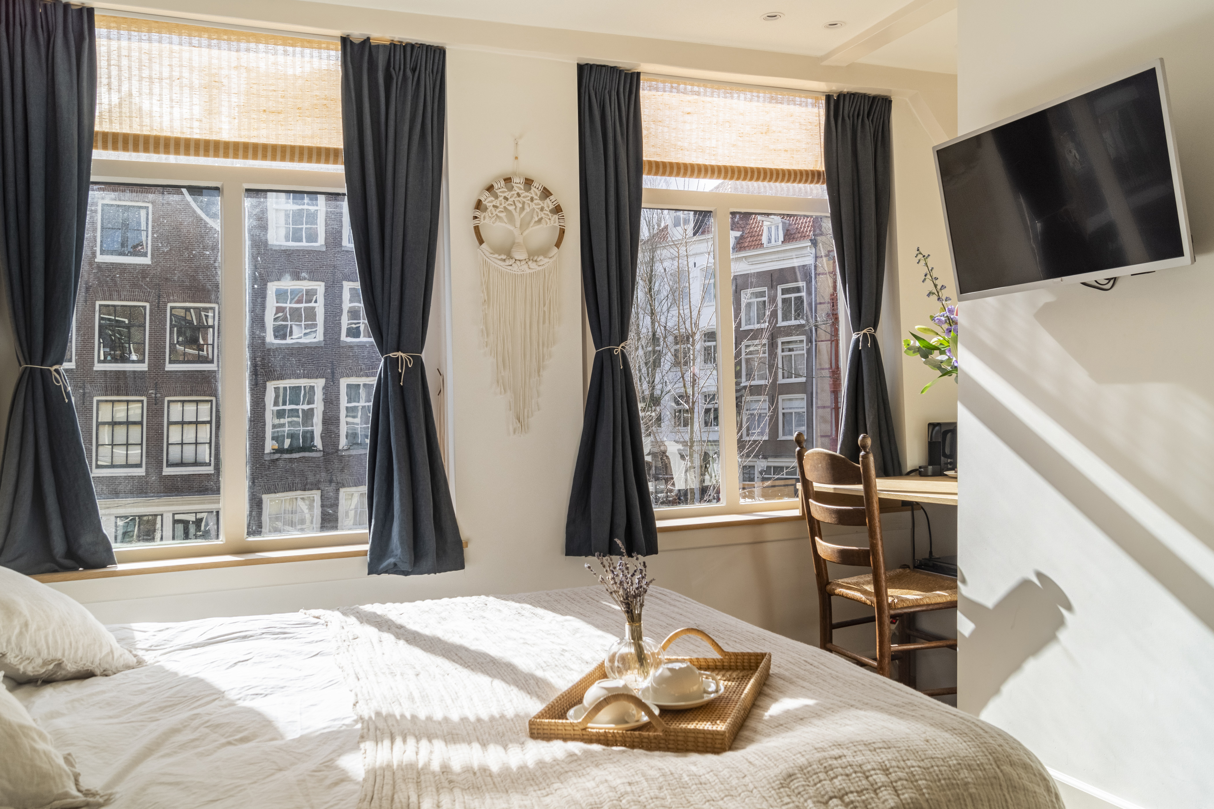 “ Oak Room” Canal View - Straight Tree Residence
