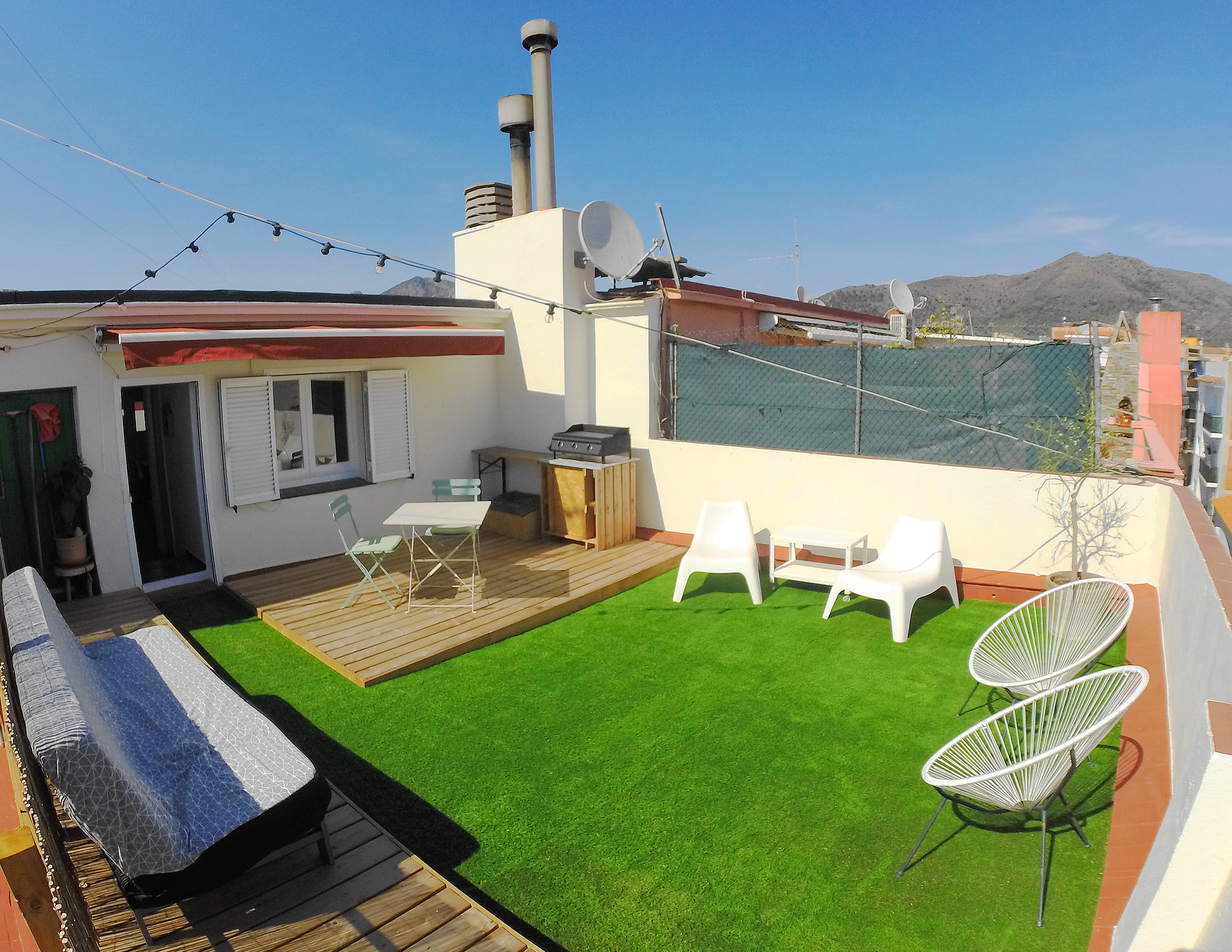 Rooftop apartment - 2 terraces - 240m f/t beach