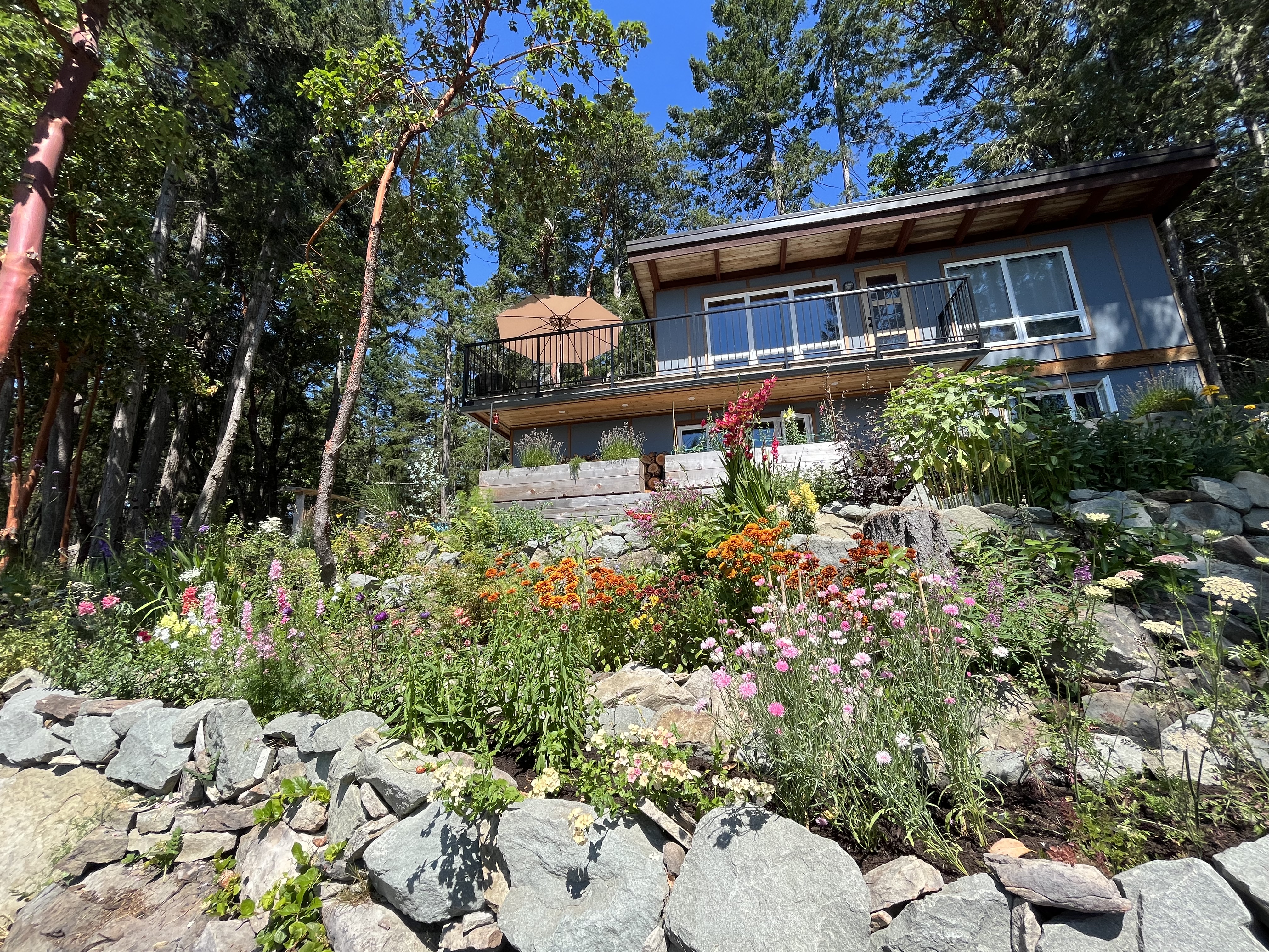 Sun-soaked Ocean Front Guesthouse, Galiano Island