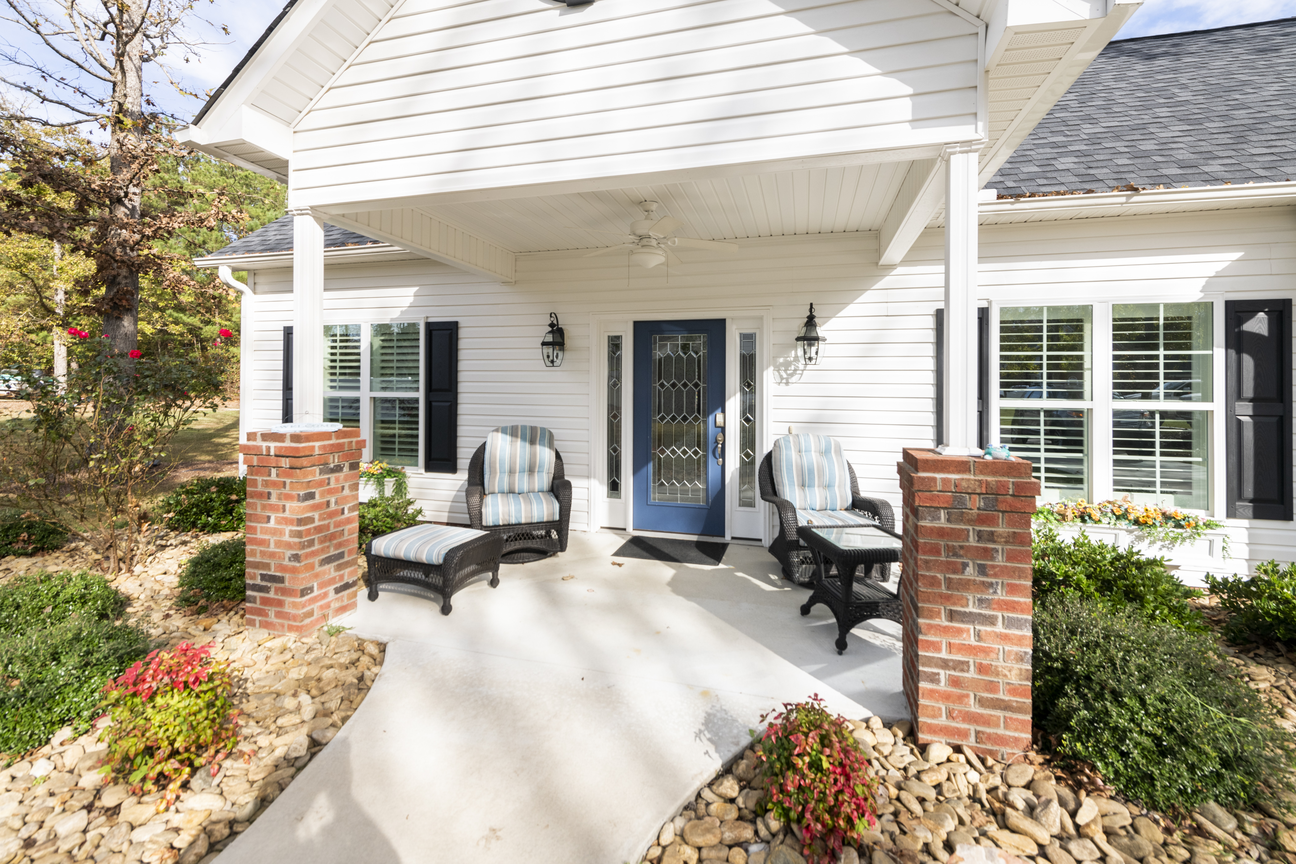 Virginia's Country Cottage