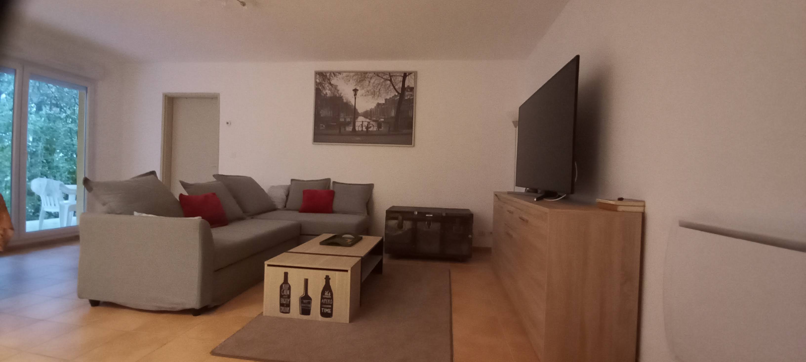 CLOS HORTENSE BEAUTIFUL APARTMENT WITH WOODED TERRACE