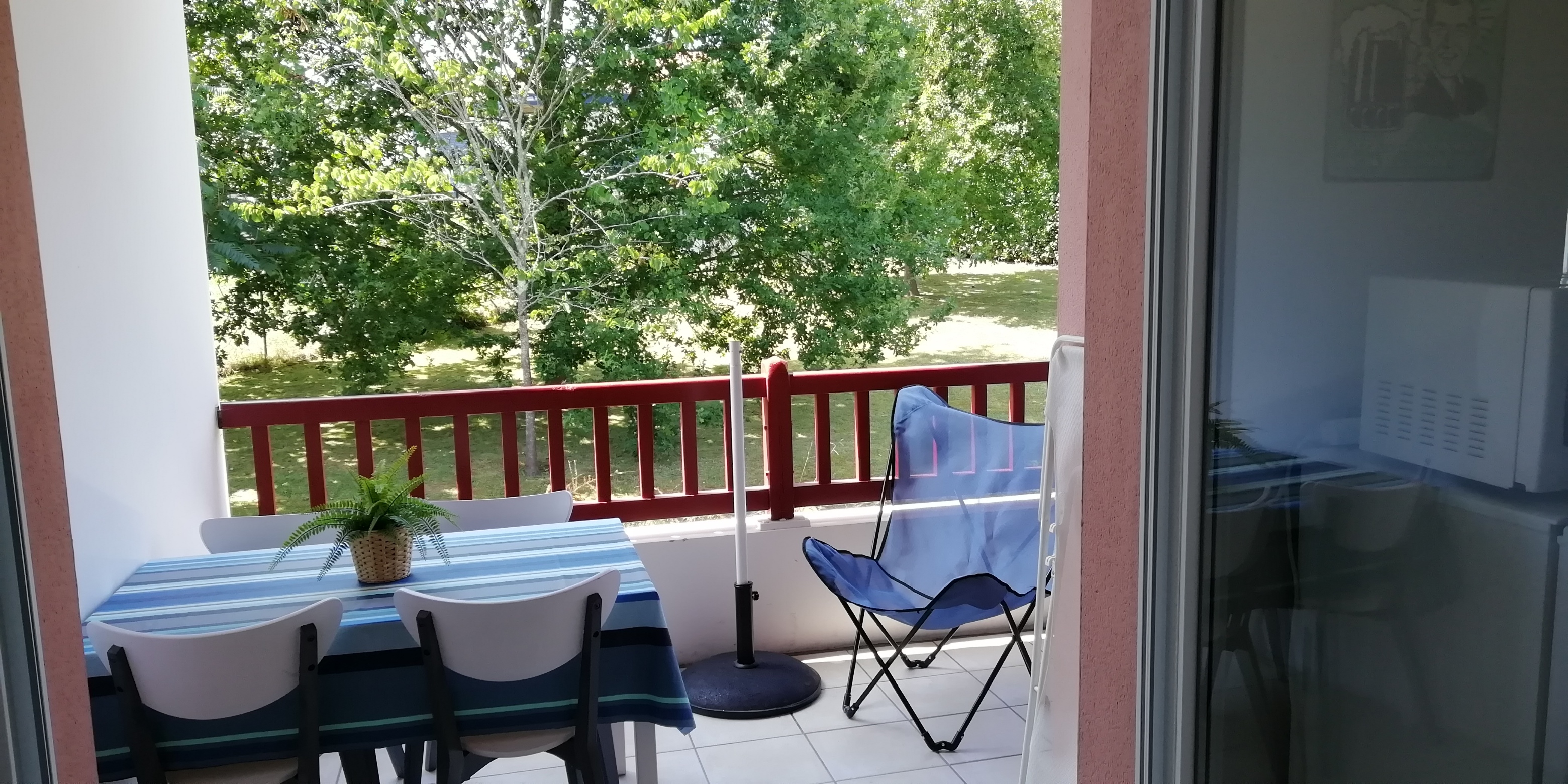 Pleasant T2 classified 3* with terrace and swimming pool