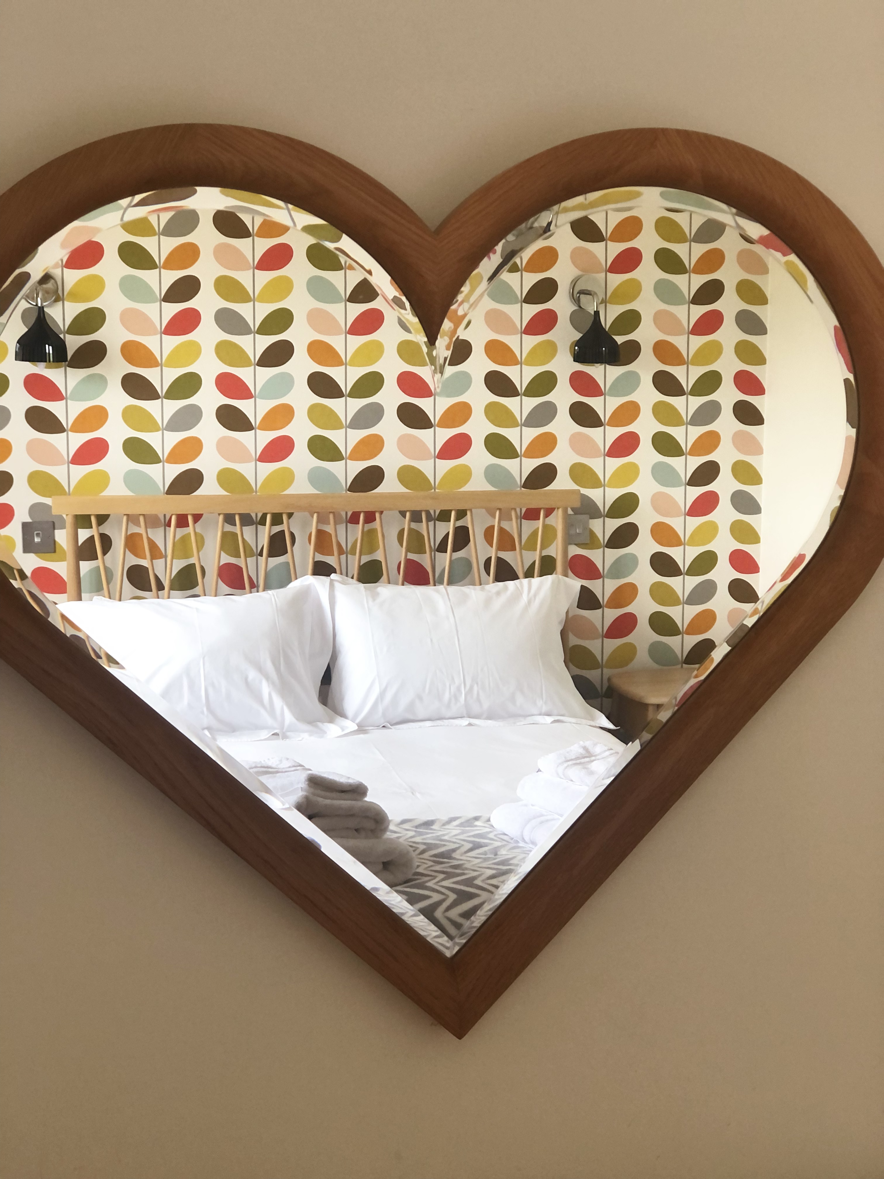 Beautiful Grade 2 listed conversion - Blossom Barn