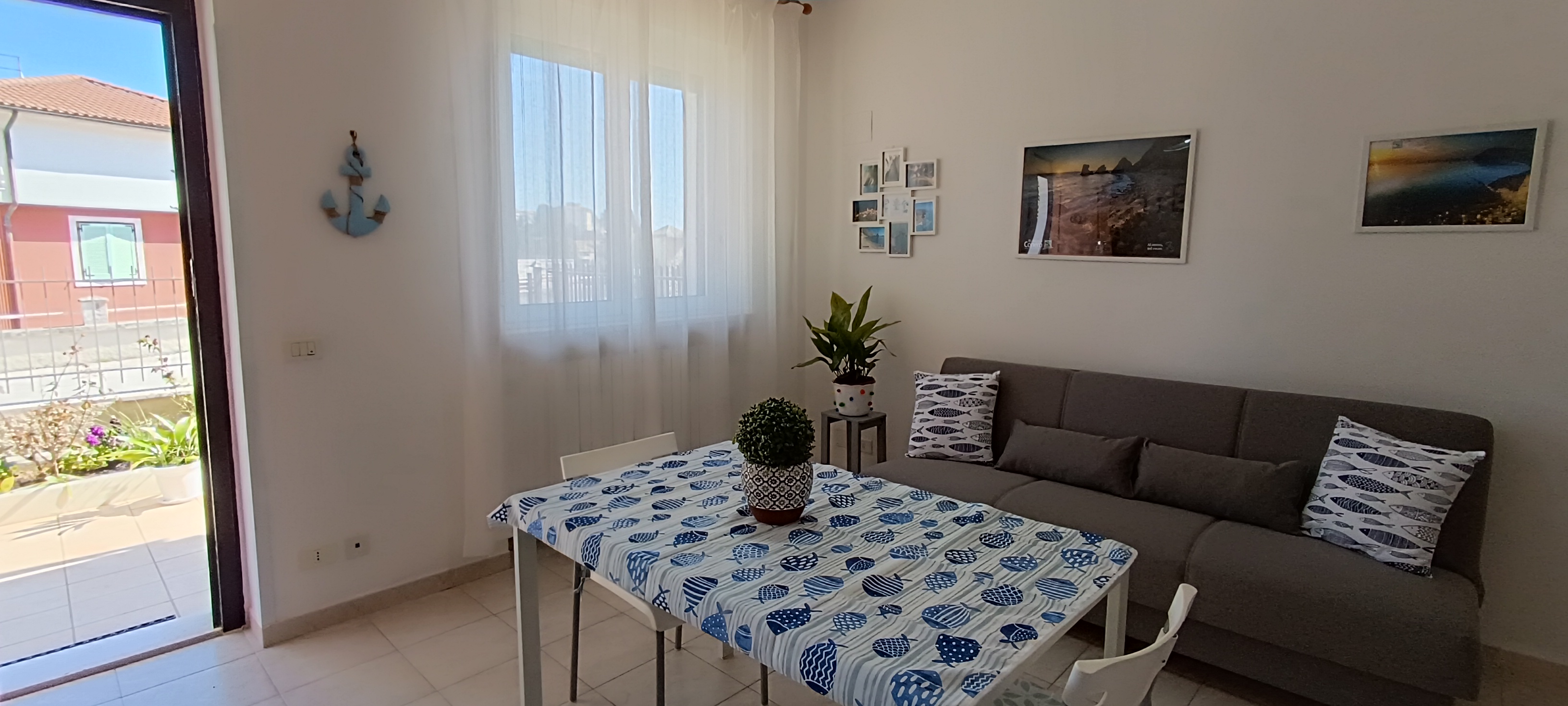 Great location, private courtyard, free parking