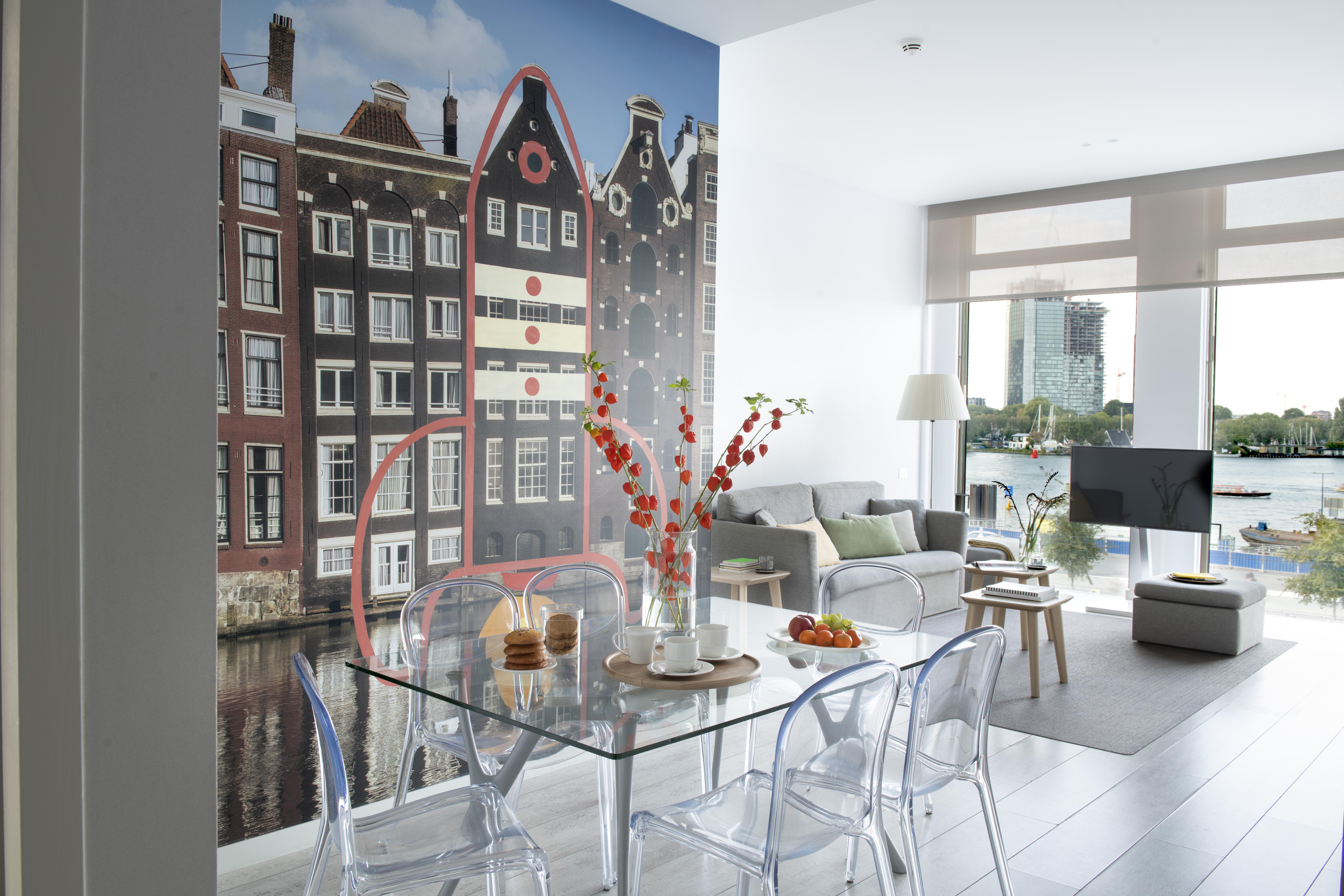 Spacious Serviced Apartment with River View β Amsterdam stay