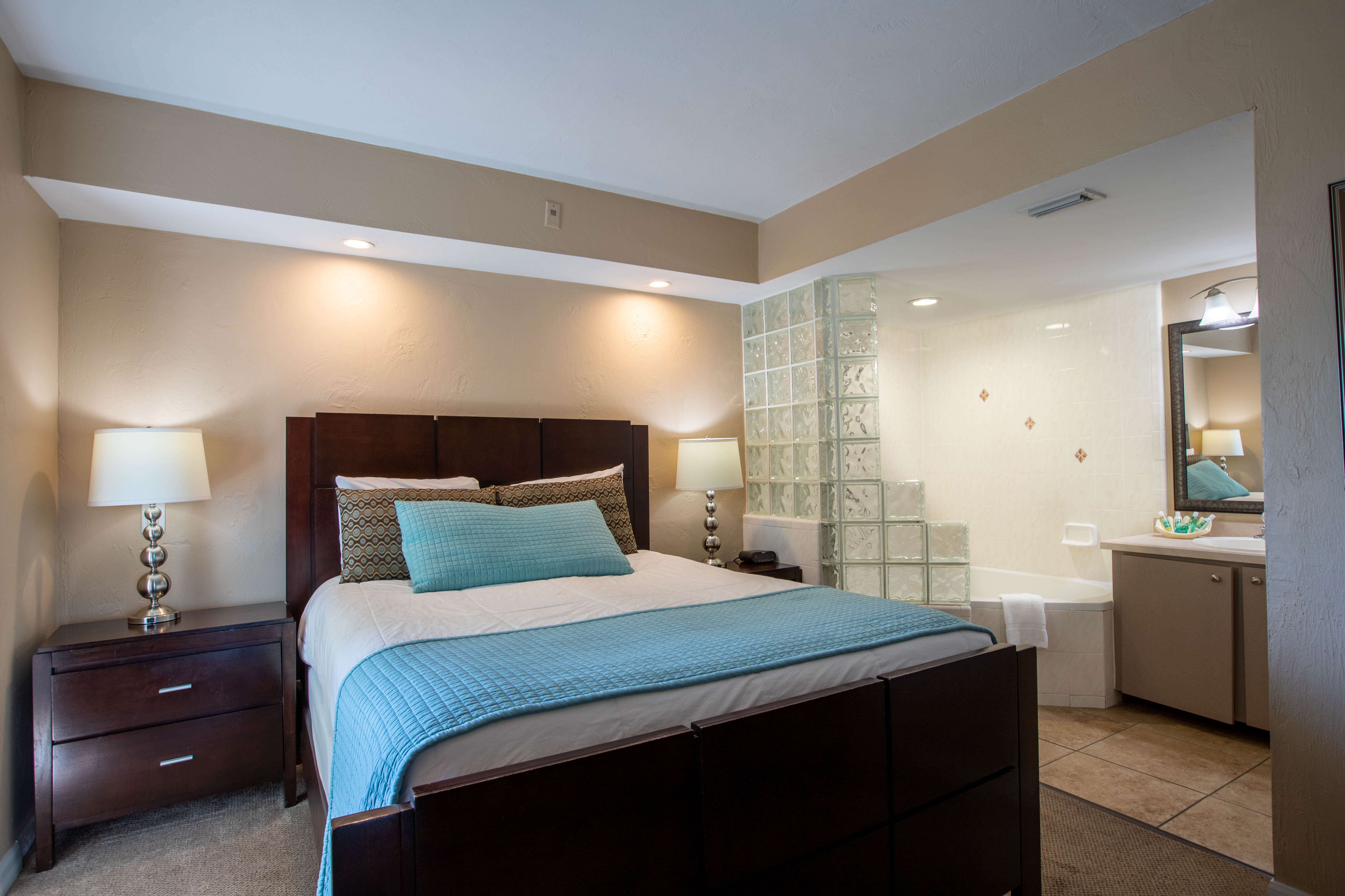 Daytona 2 bedroom Suite with Ocean View Balcony Condominiums for Rent