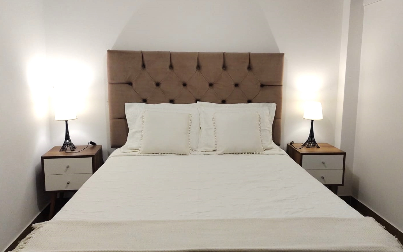 Apartamento CAMA QUEEN 8 mins Aeropuerto Lima