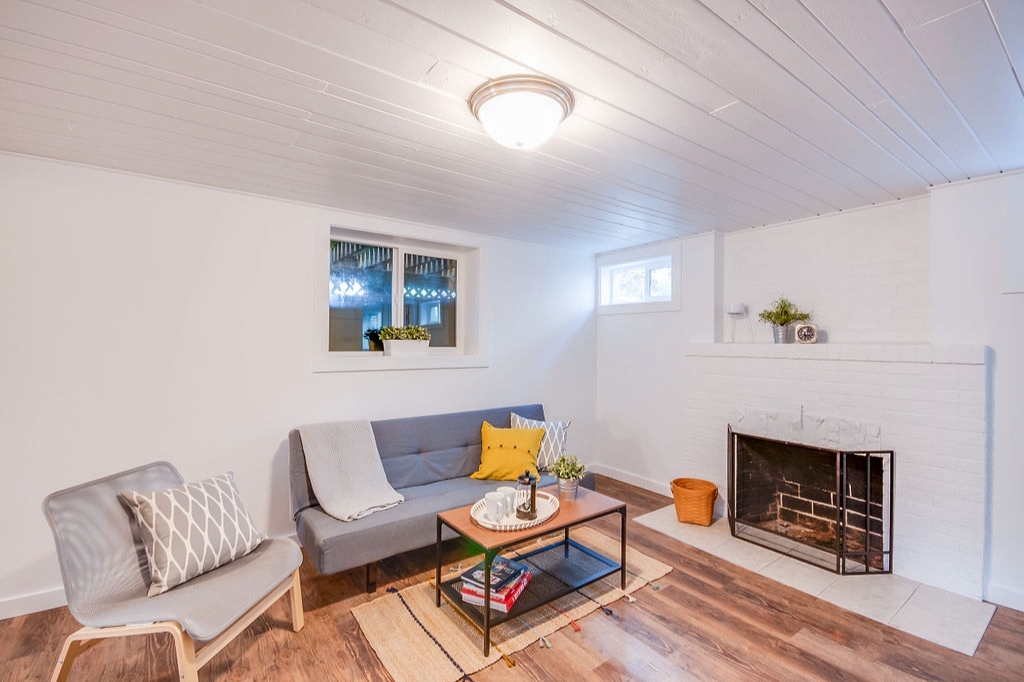 First Street Flat (Downtown Moscow, Idaho)