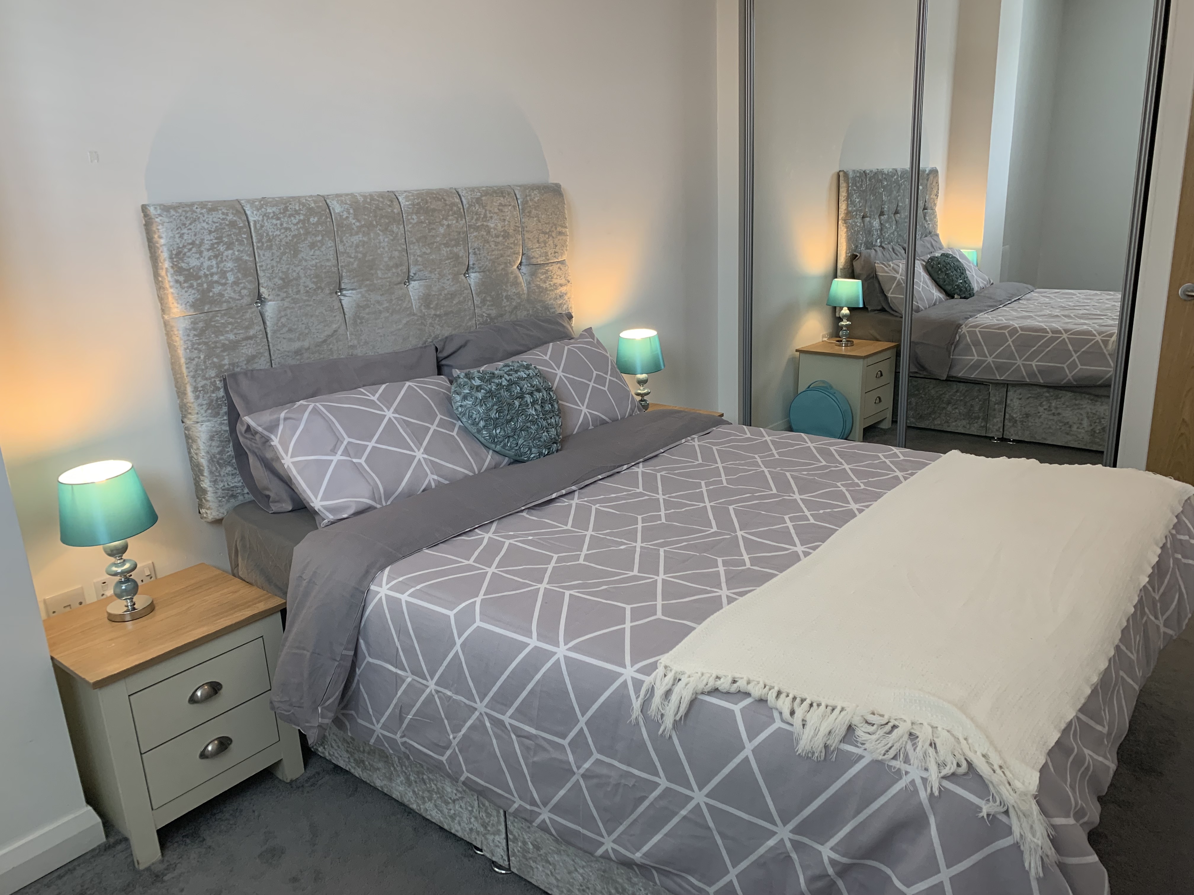 Luxury 1 Bed Flat City Centre Coventry Apartments for Rent in West