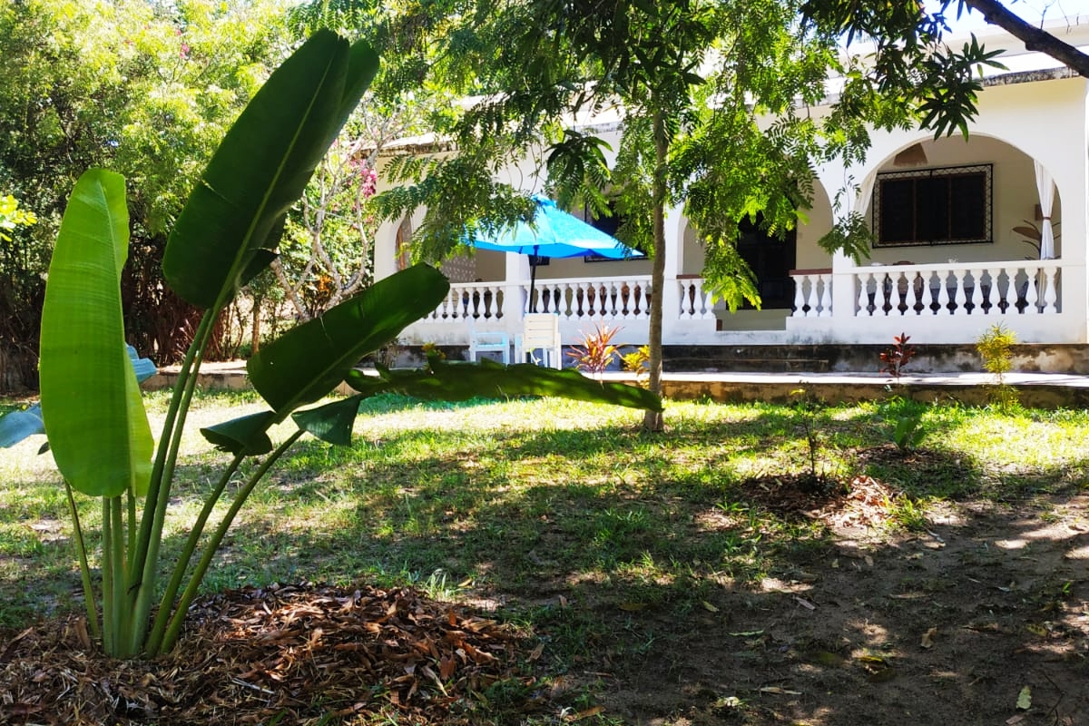 Beach house and Sunset villas resort Kilifi creek