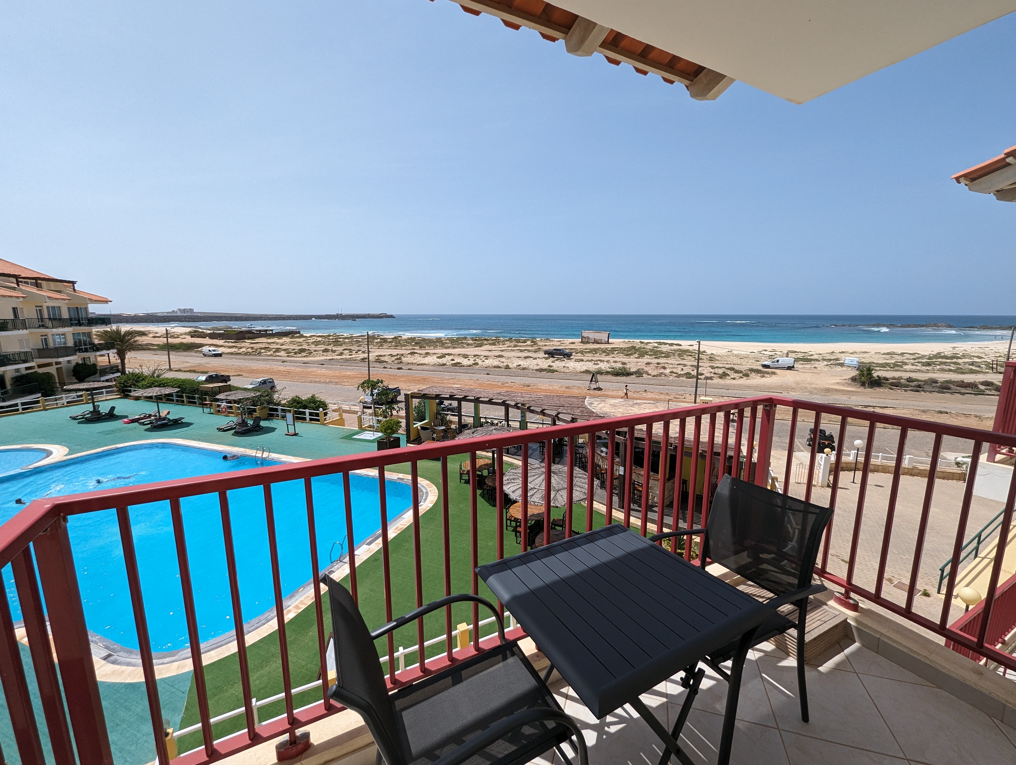 1 Bed Apt/Sea Views/Air Con/Wi-Fi.