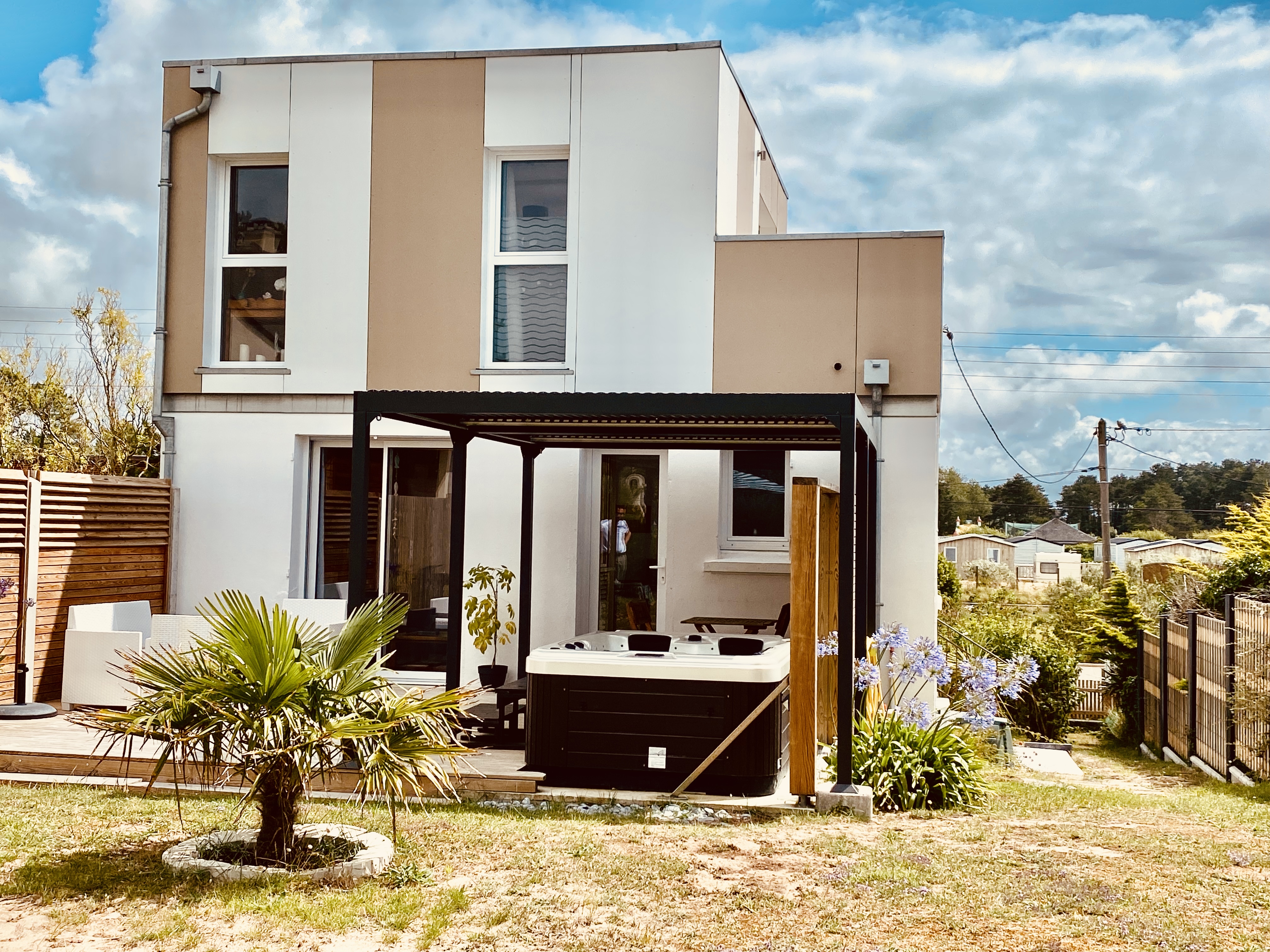 La Villa plein vent: Le Skiff cottage with jacuzzi