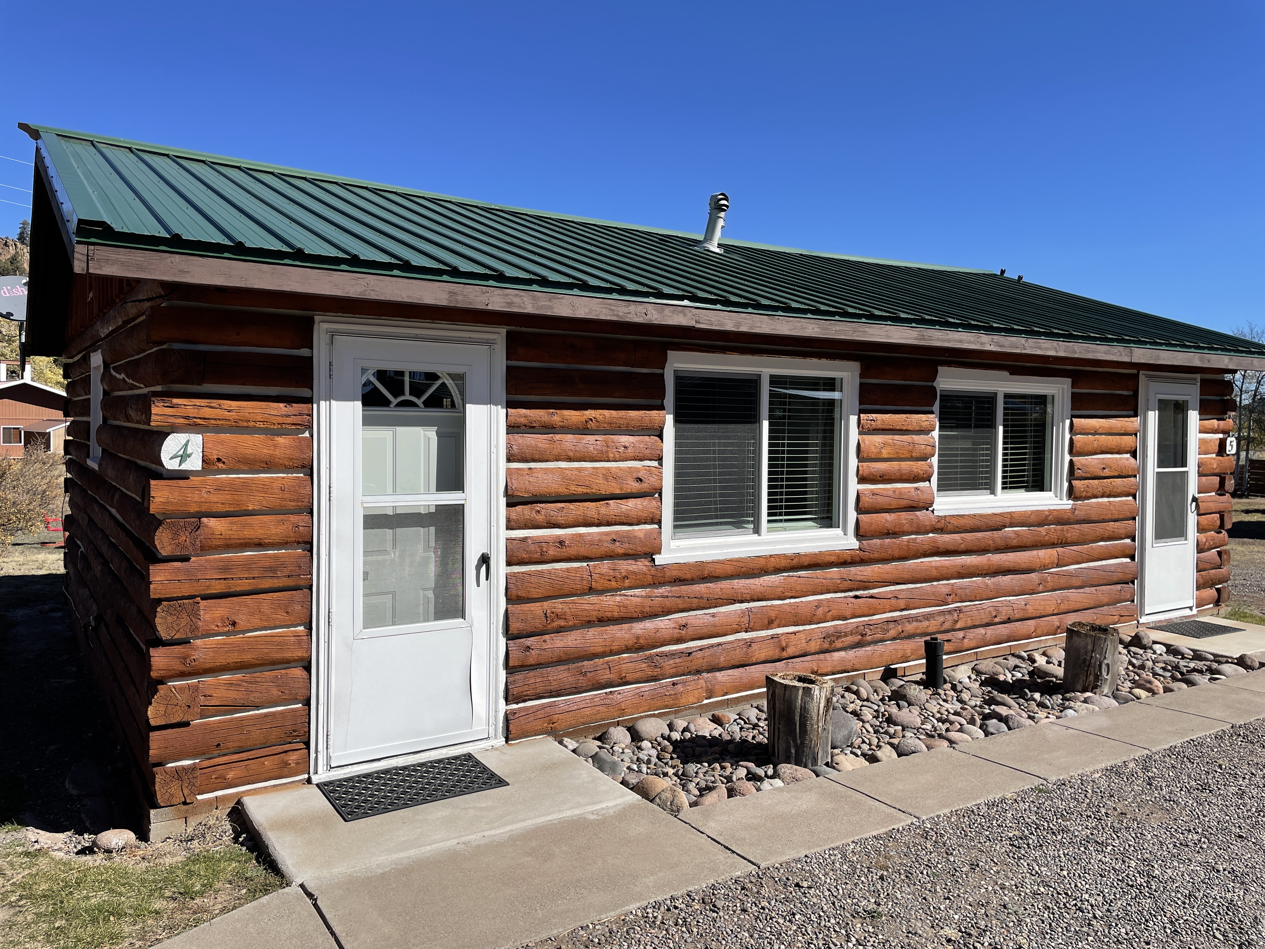 Cozy cabin #4 in mountains near Rio Grande River