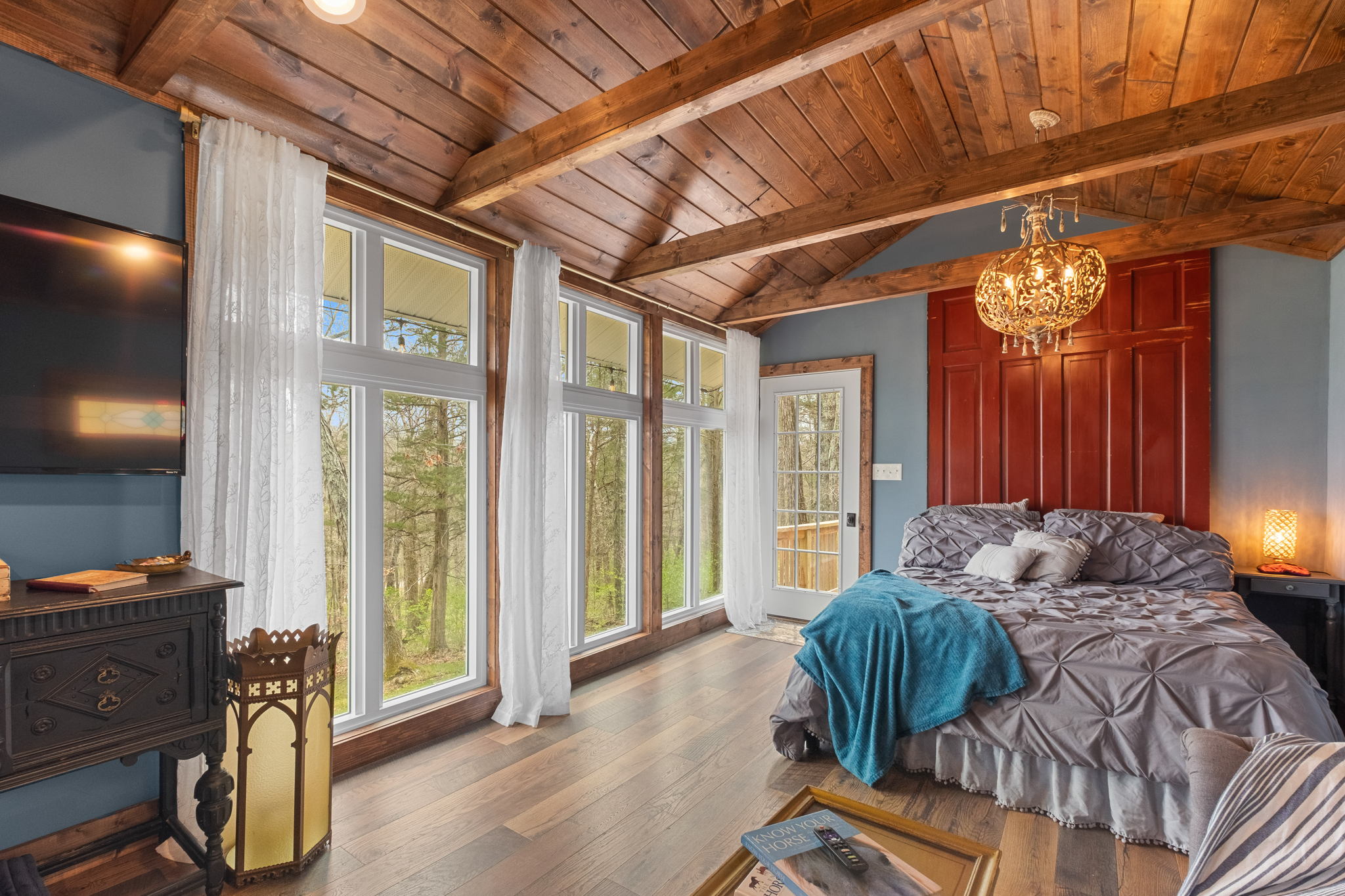 Honeymoon Suite Camp Skullbone In The Woods Houses for Rent in