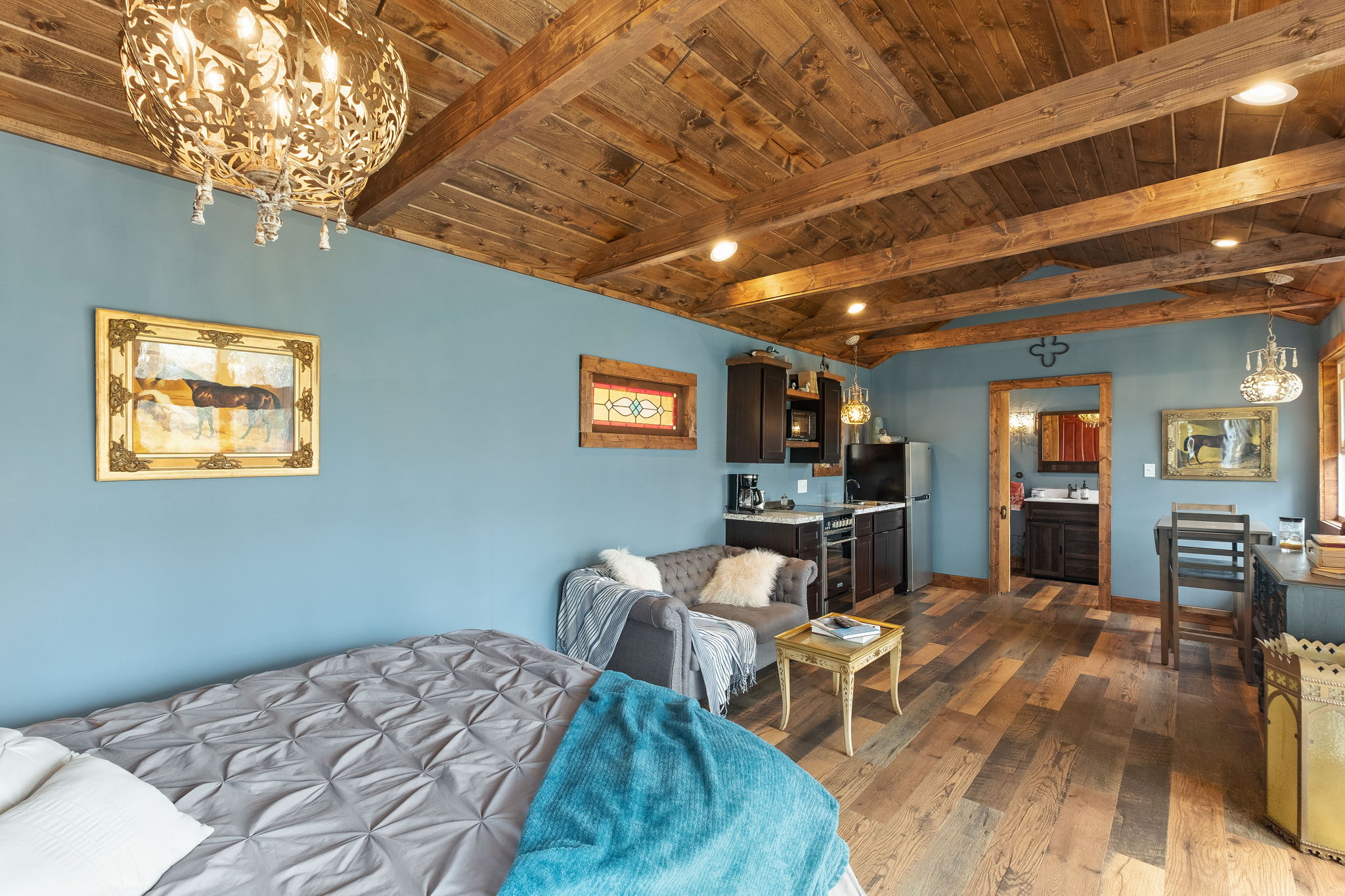 Honeymoon Suite Camp Skullbone In The Woods Houses for Rent in