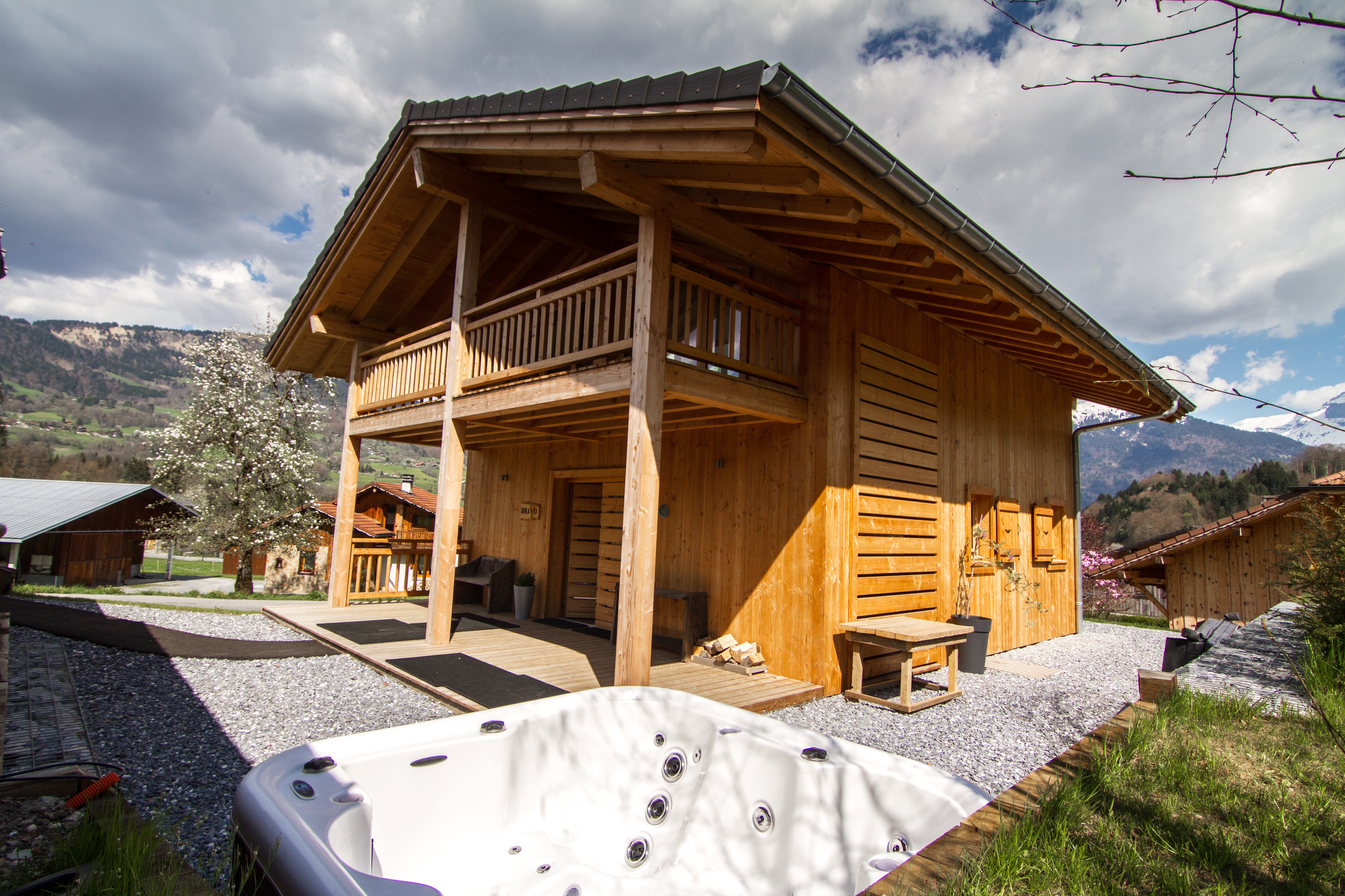 A modern spacious contemporary chalet with hot tub
