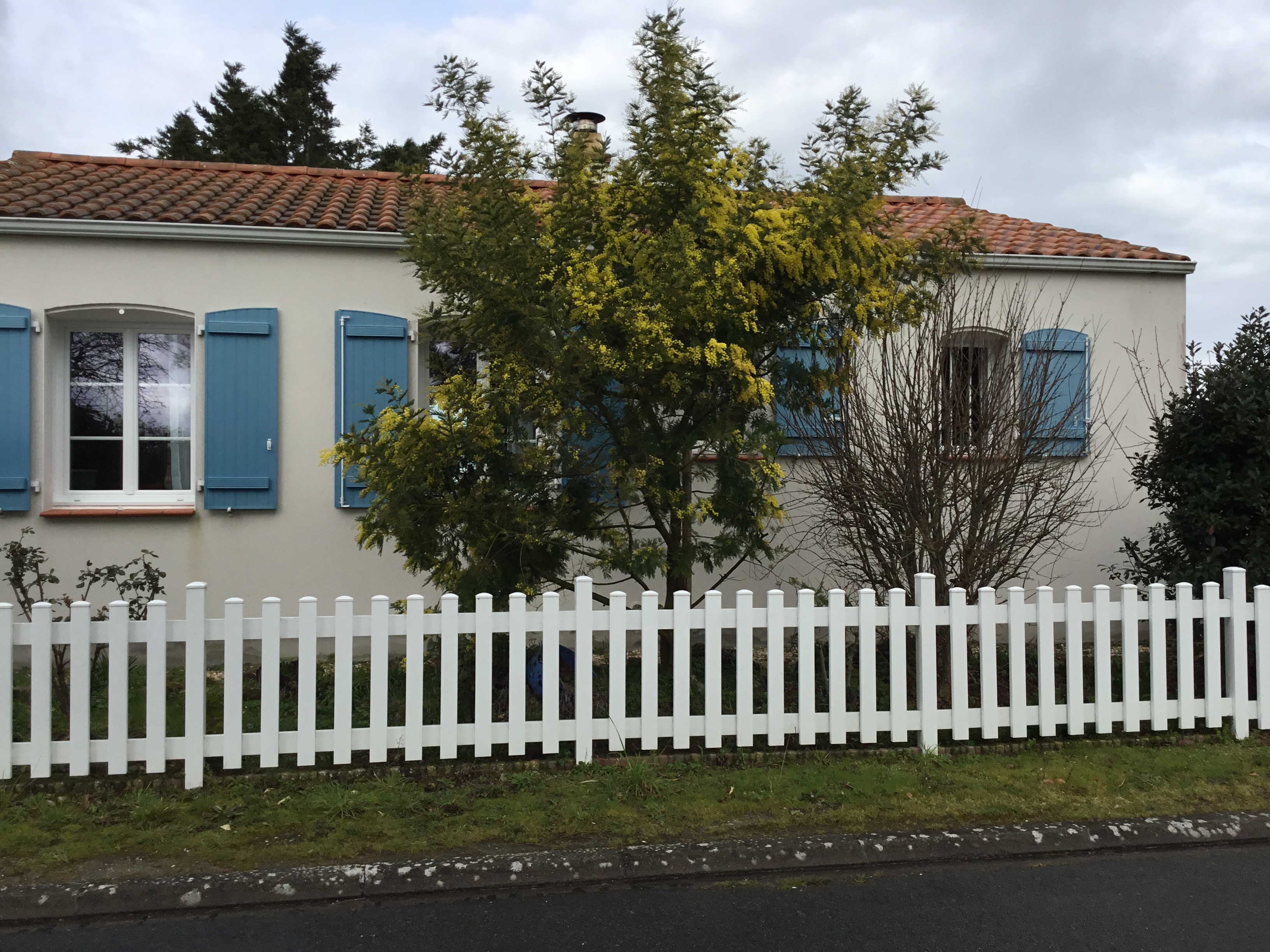 Quiet house near the passage du gois