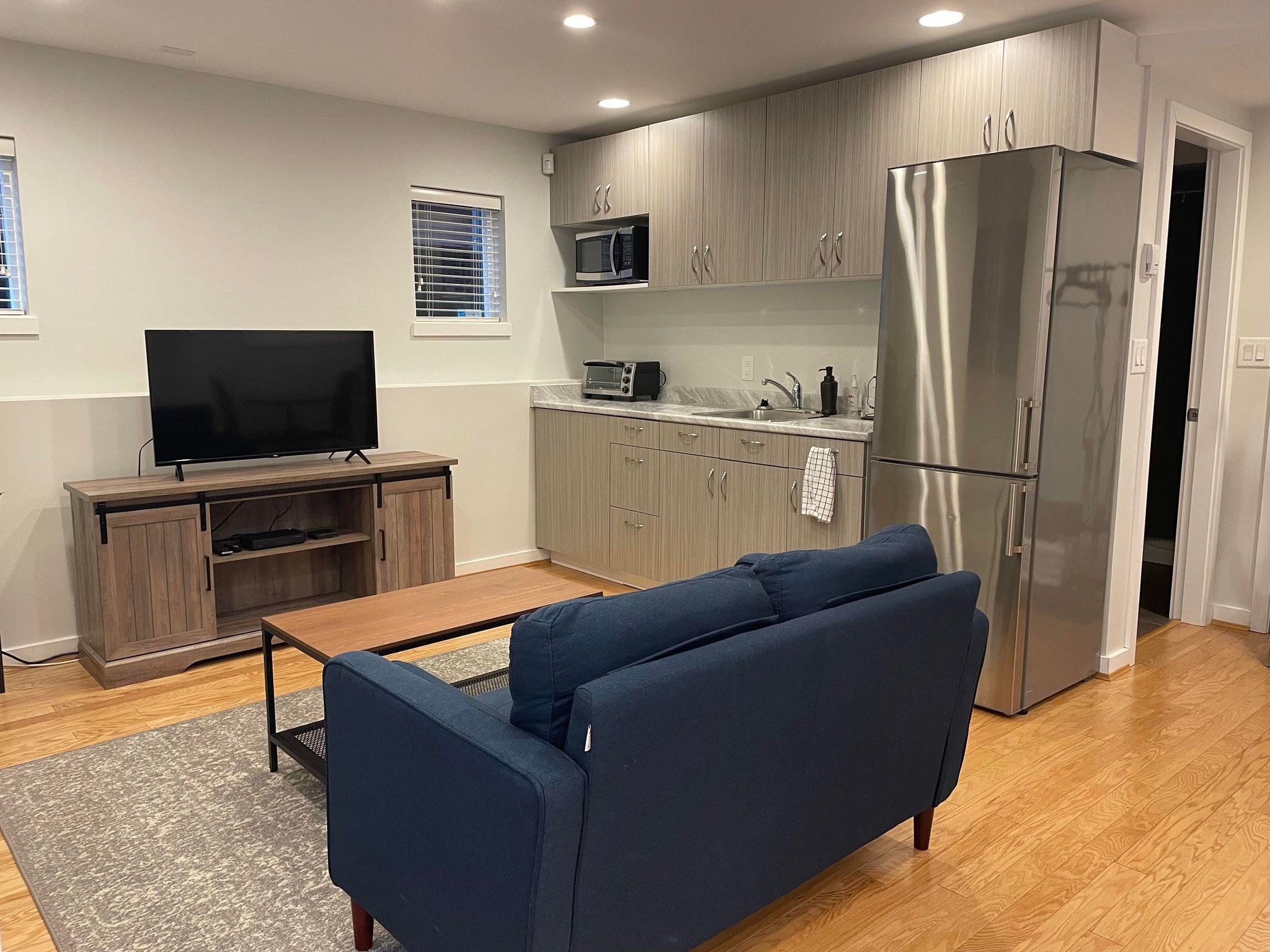 Private Mt Pleasant Studio Suite with Shared Patio