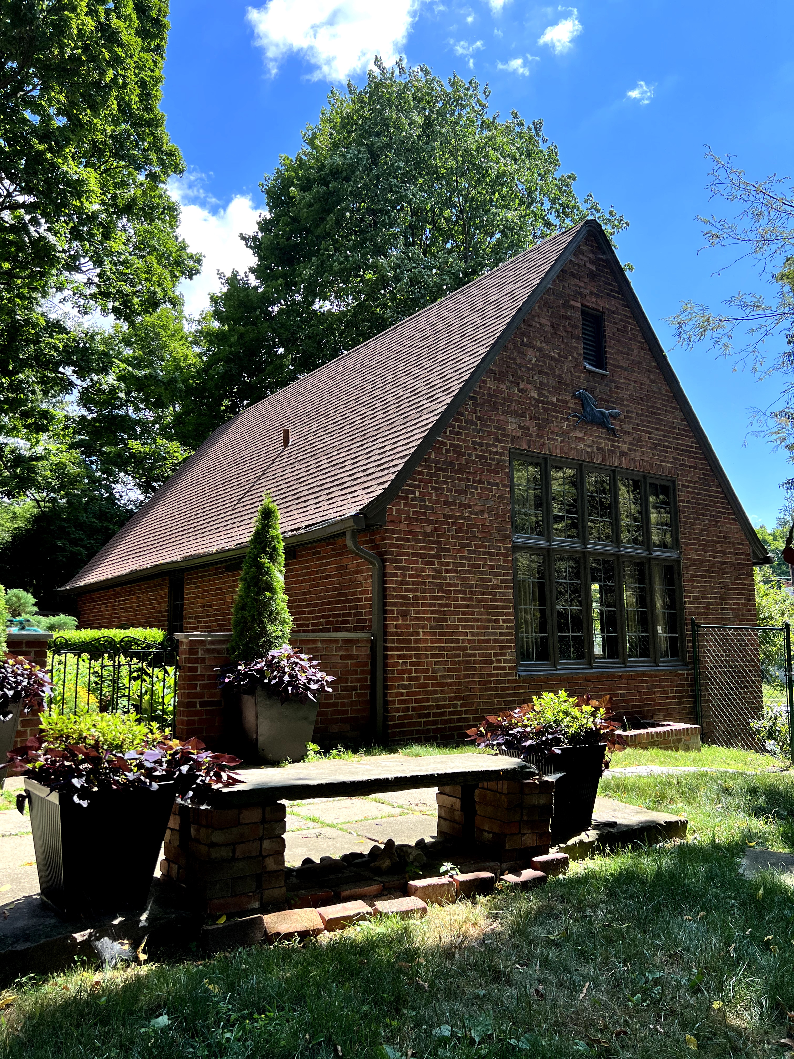 Guest house on Historic Estate in Upstate NY