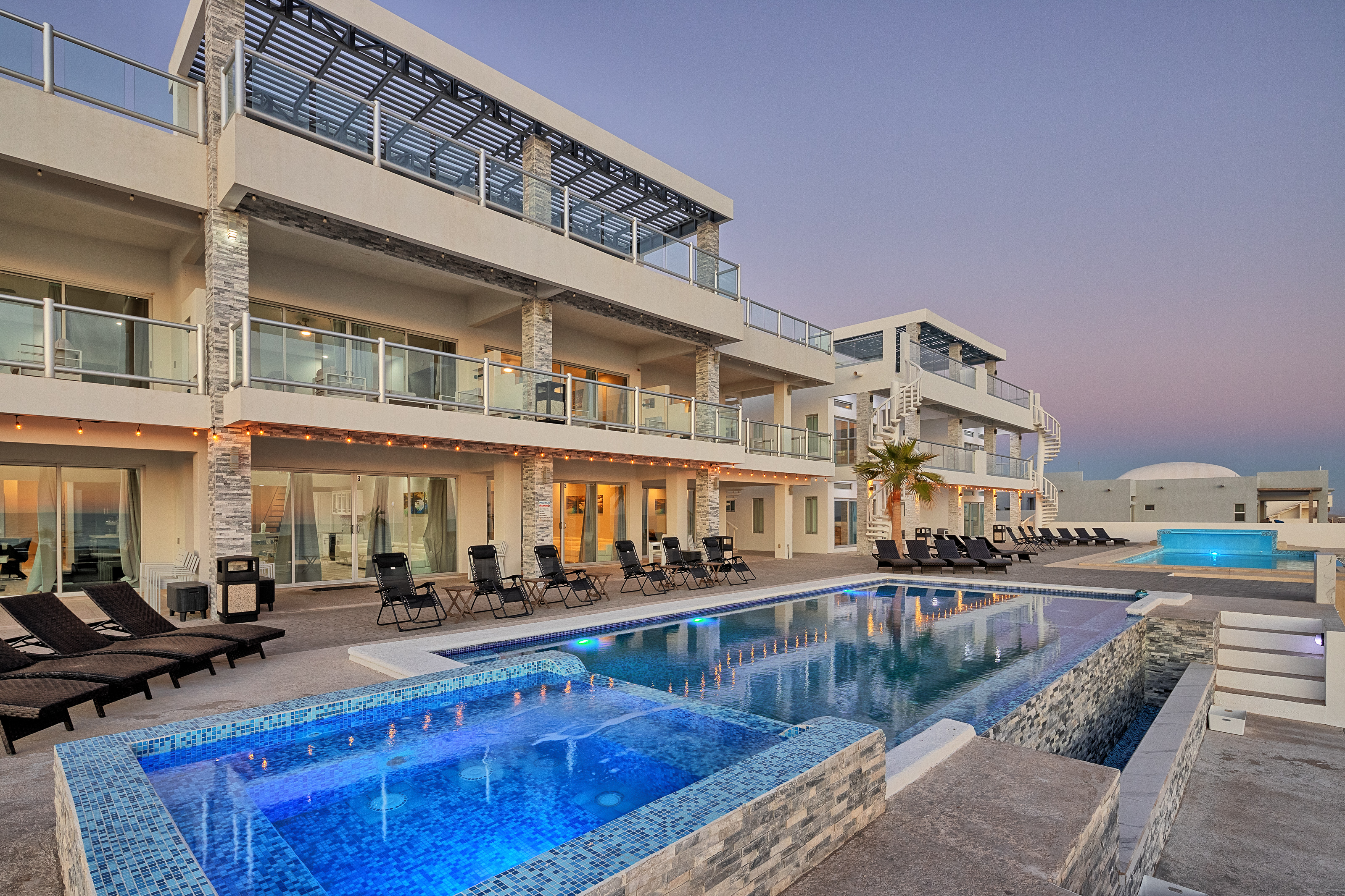 Luxury Beachfront Six Palms Villas # 2. Playa Encanto