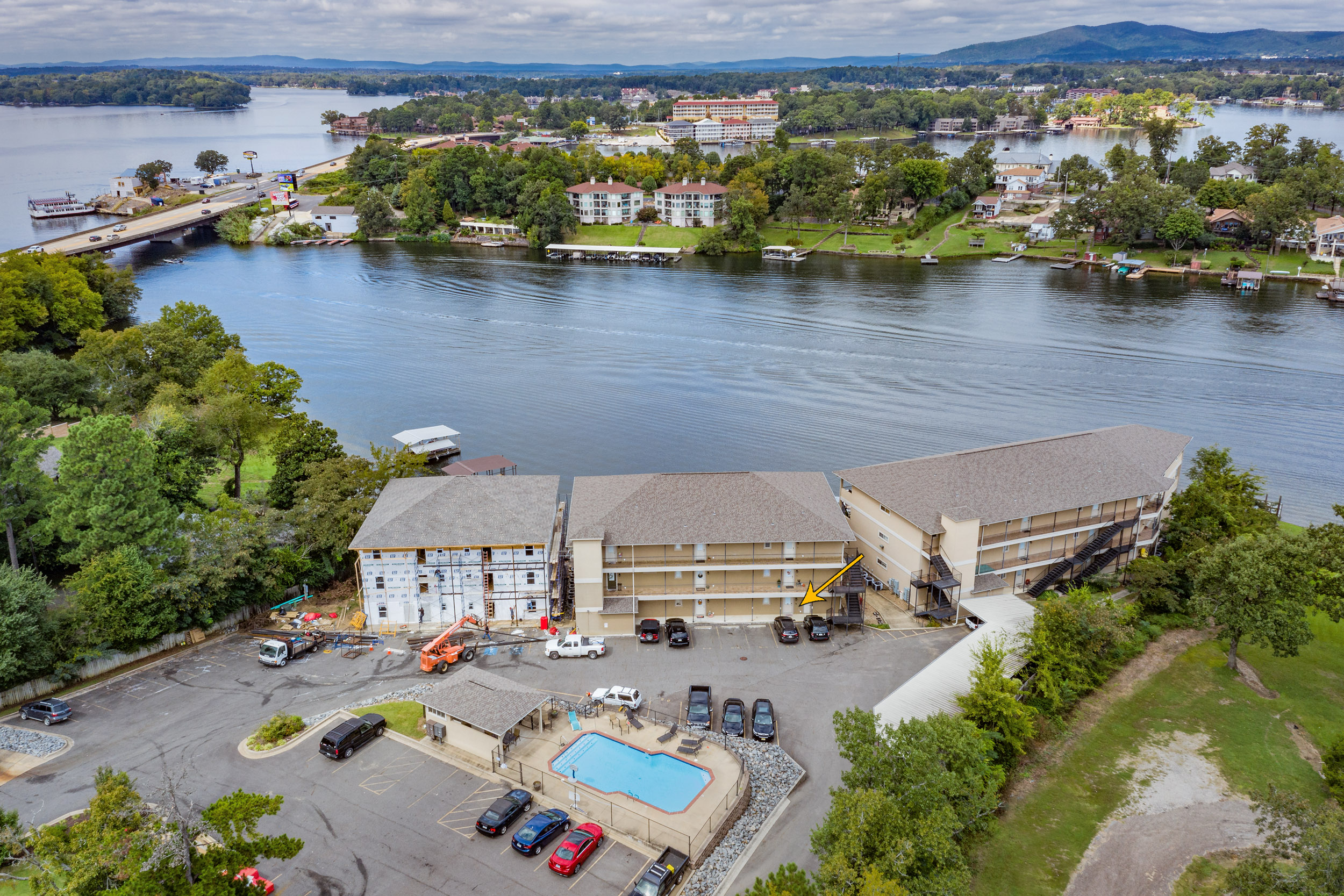 Lakefront C2 Condo, Boat Slip & beautiful view Apartments for Rent in