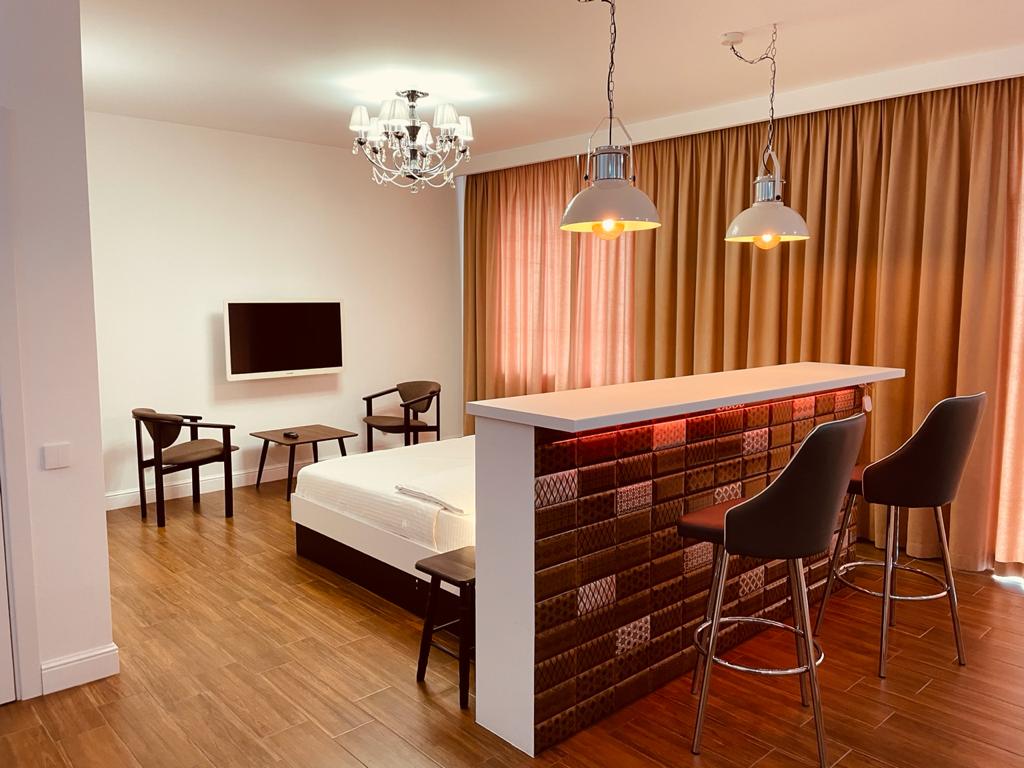                                                      K  nigsberg Center  Apartments for Rent