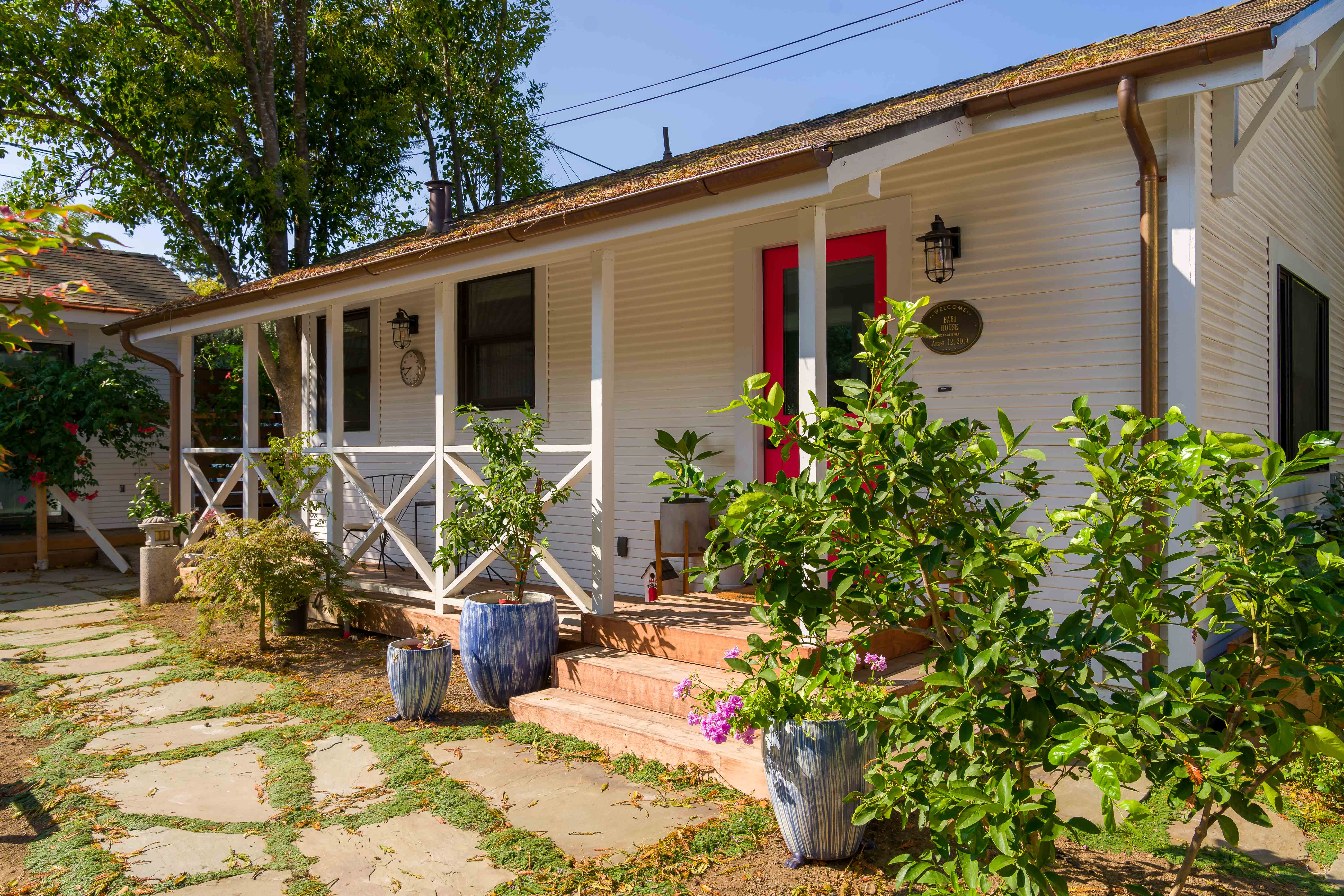 The Little Cottage by Santa Cruz Foothills