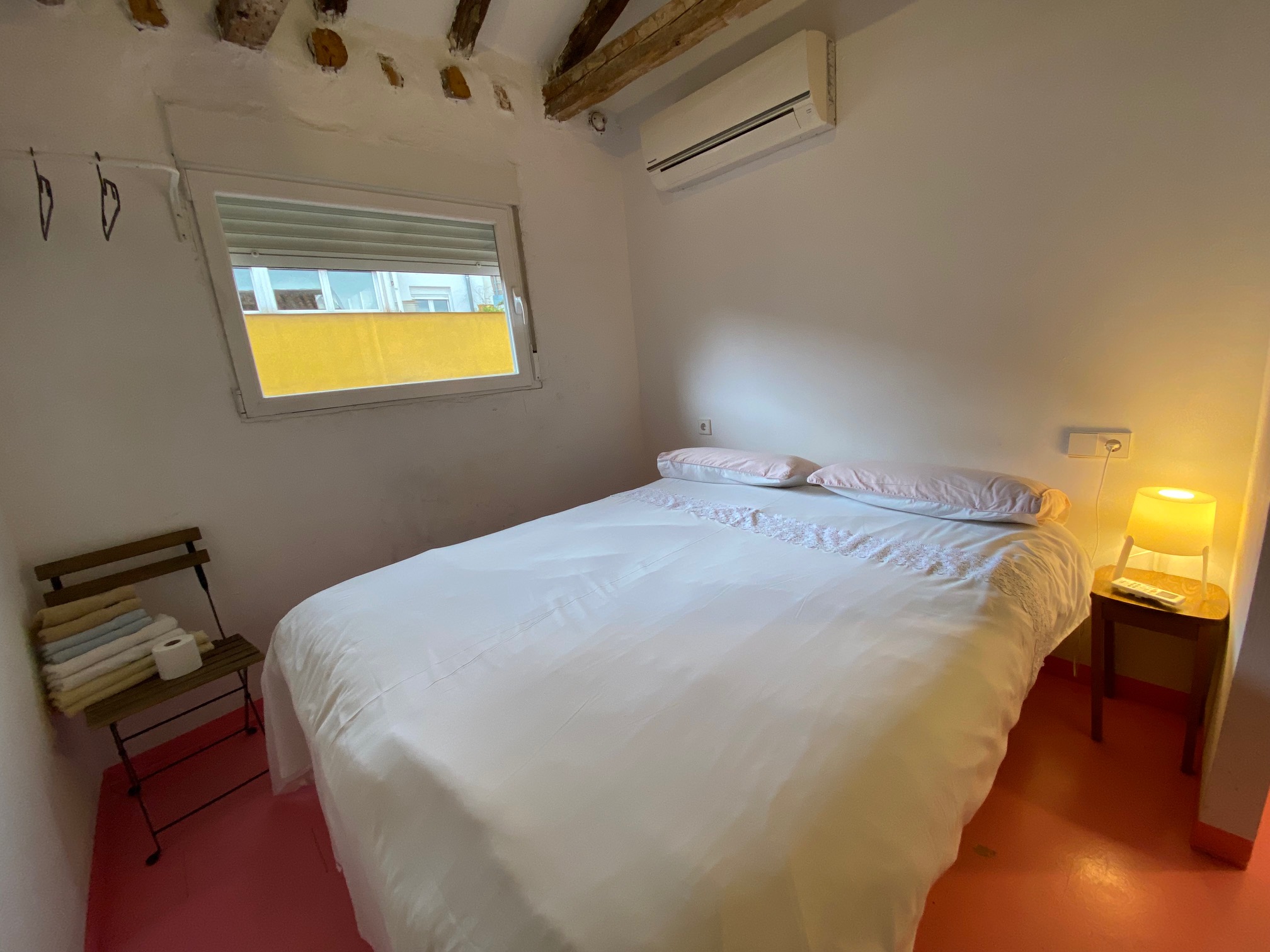 Habitación pequeña doble, baño privado, Gran Vía